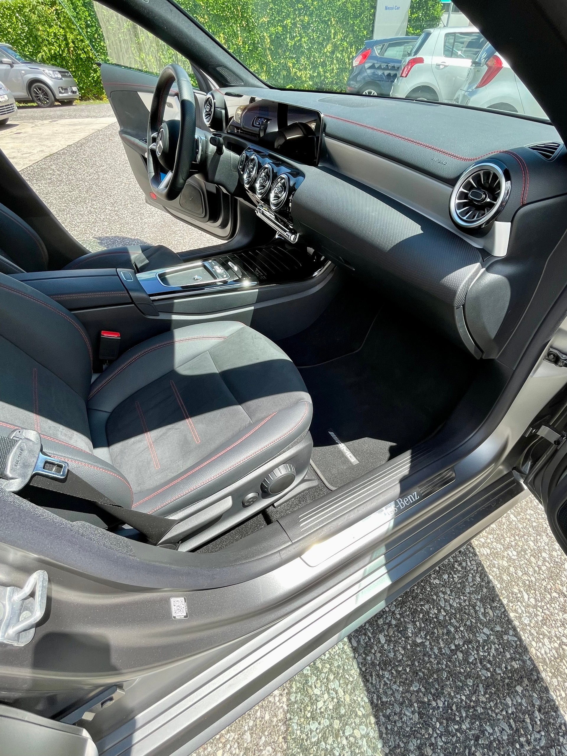 MERCEDES-BENZ CLA 220 4Matic 8G-DCT-image-8