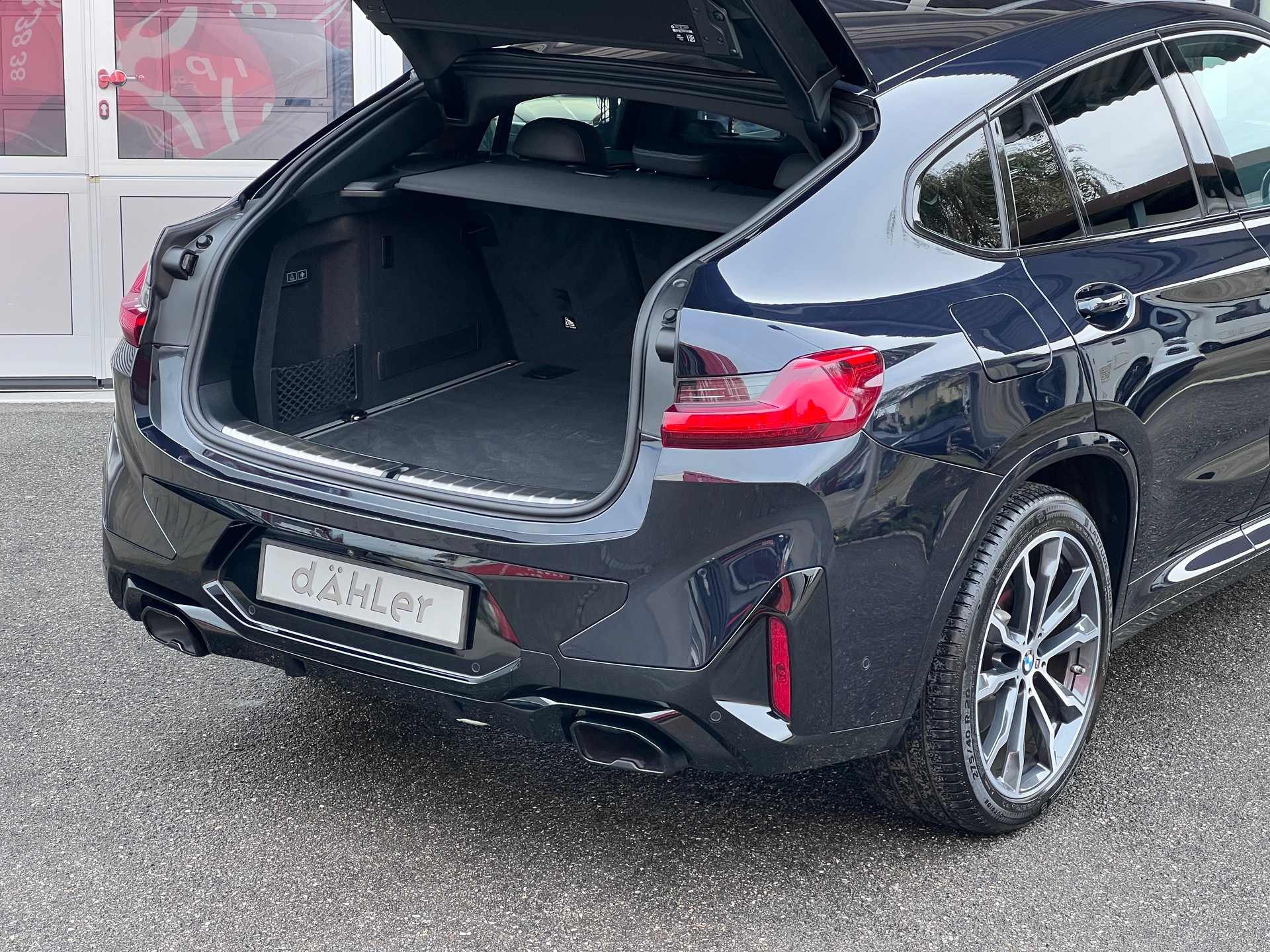 BMW X4 M40i 48V M Sport Edition Steptronic-image-9