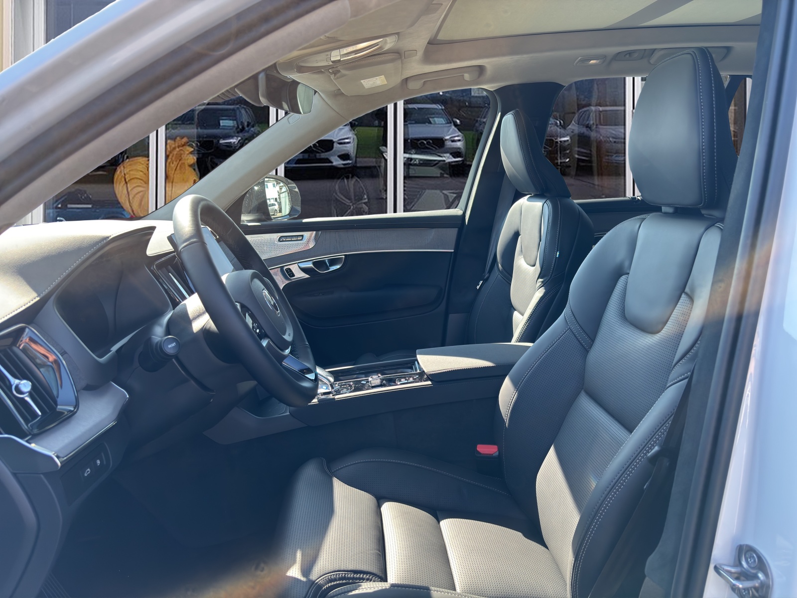 VOLVO XC90 2.0 T8 TE Ultra Dark eAWD-image-8