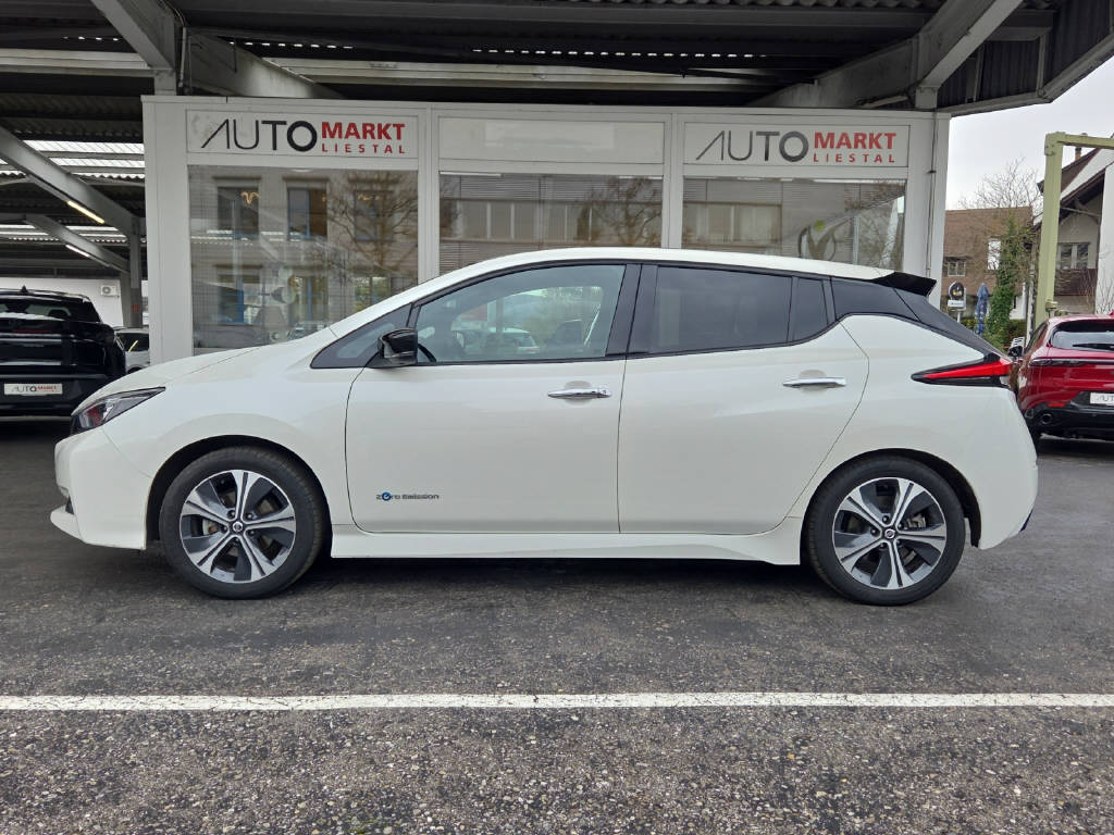 NISSAN Leaf Tekna-image-1