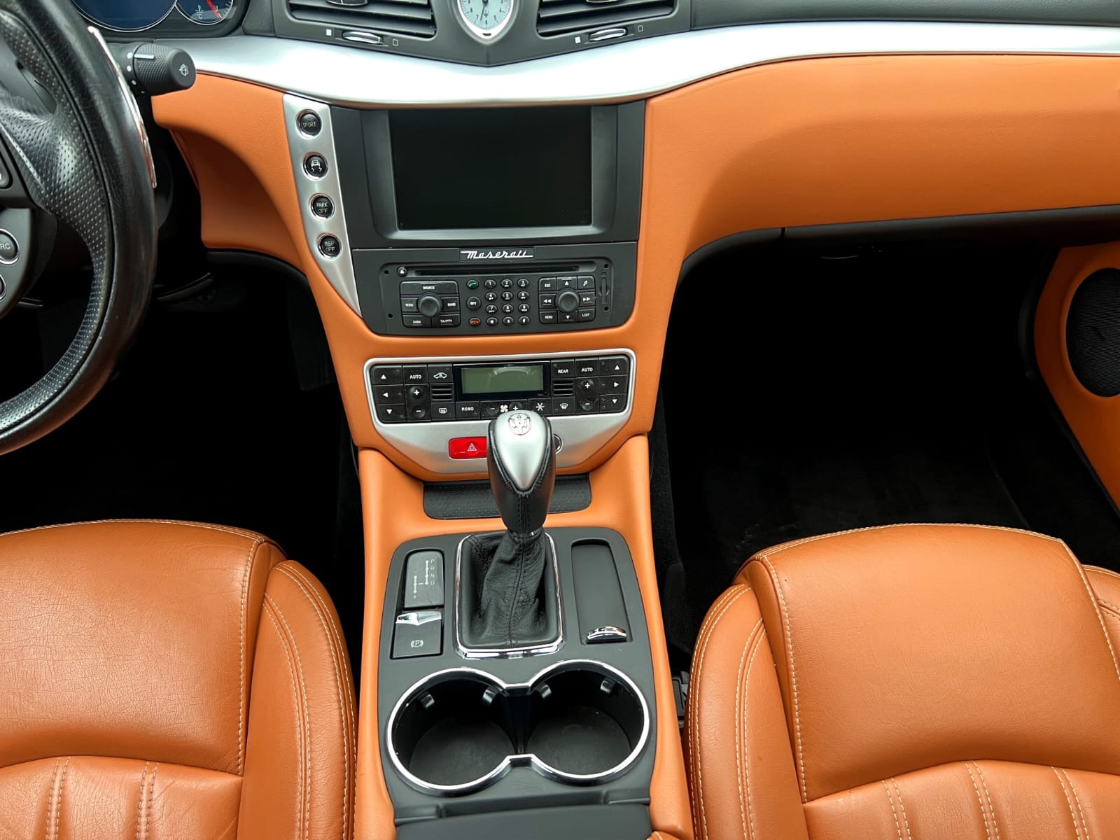 MASERATI GranTurismo Automatica-image-17