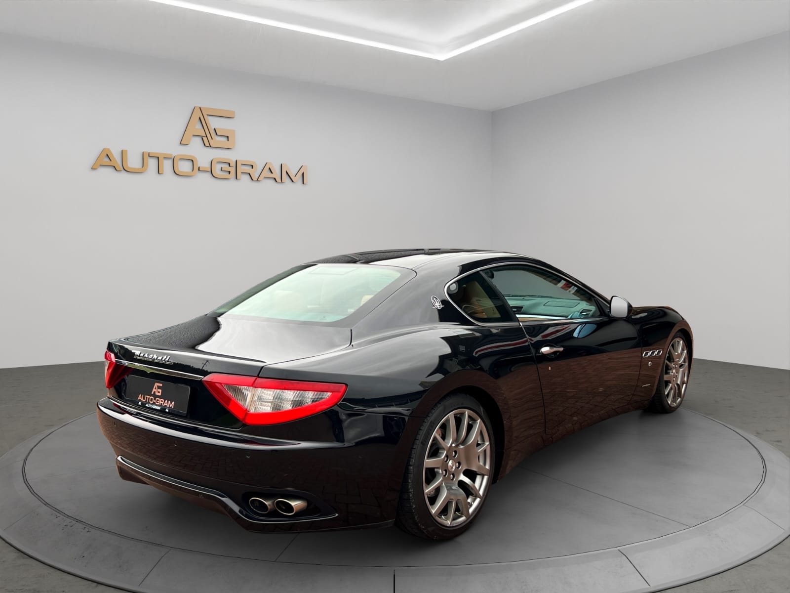 MASERATI GranTurismo Automatica-image-4