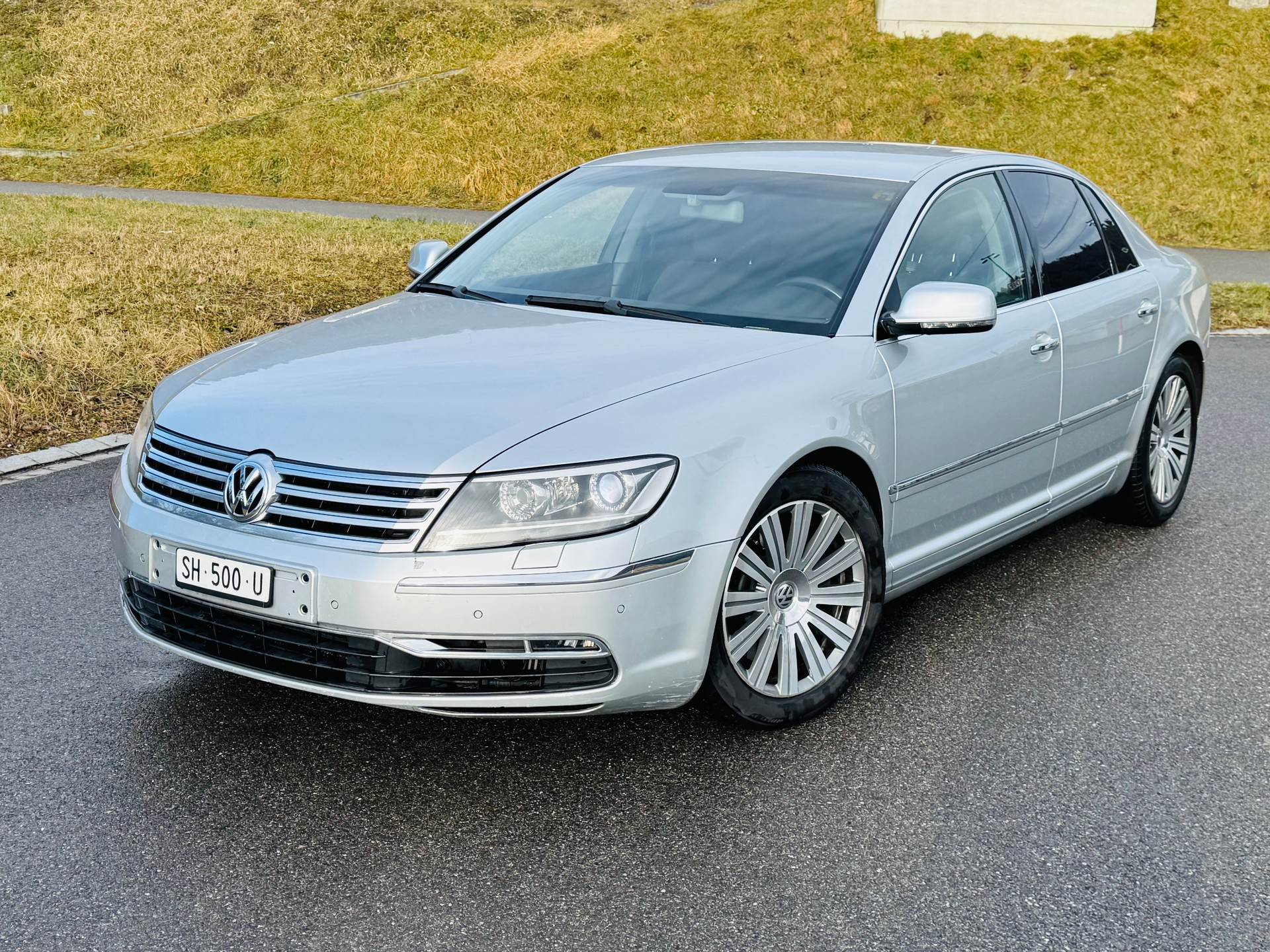 VW Phaeton 3.0 TDi V6 4Motion Tiptronic-image-1