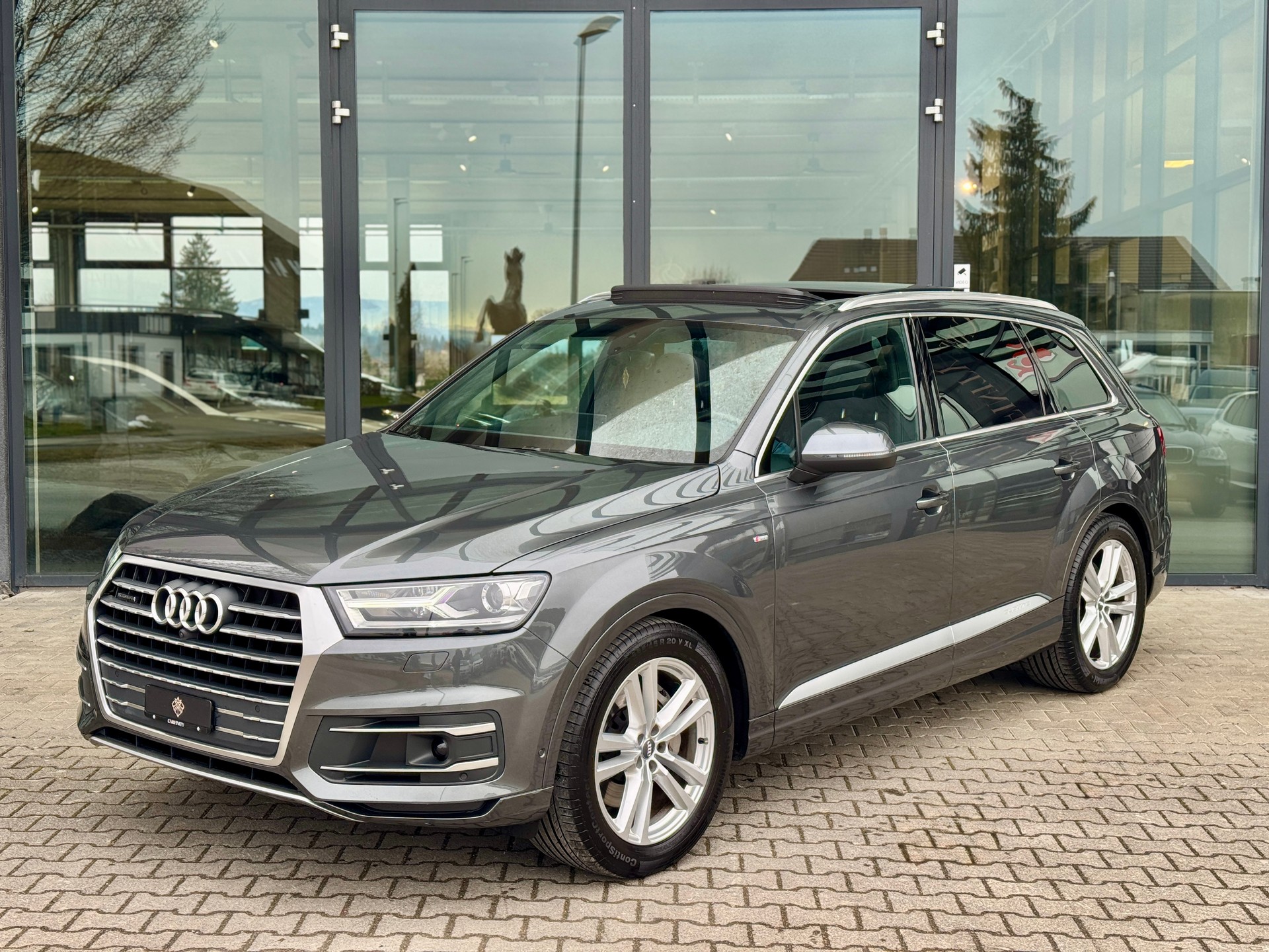 AUDI Q7 3.0 TDI ultra quattro tiptronic S-Line / 7-Sitze / CH-Fahrzeug-showroom-element-2
