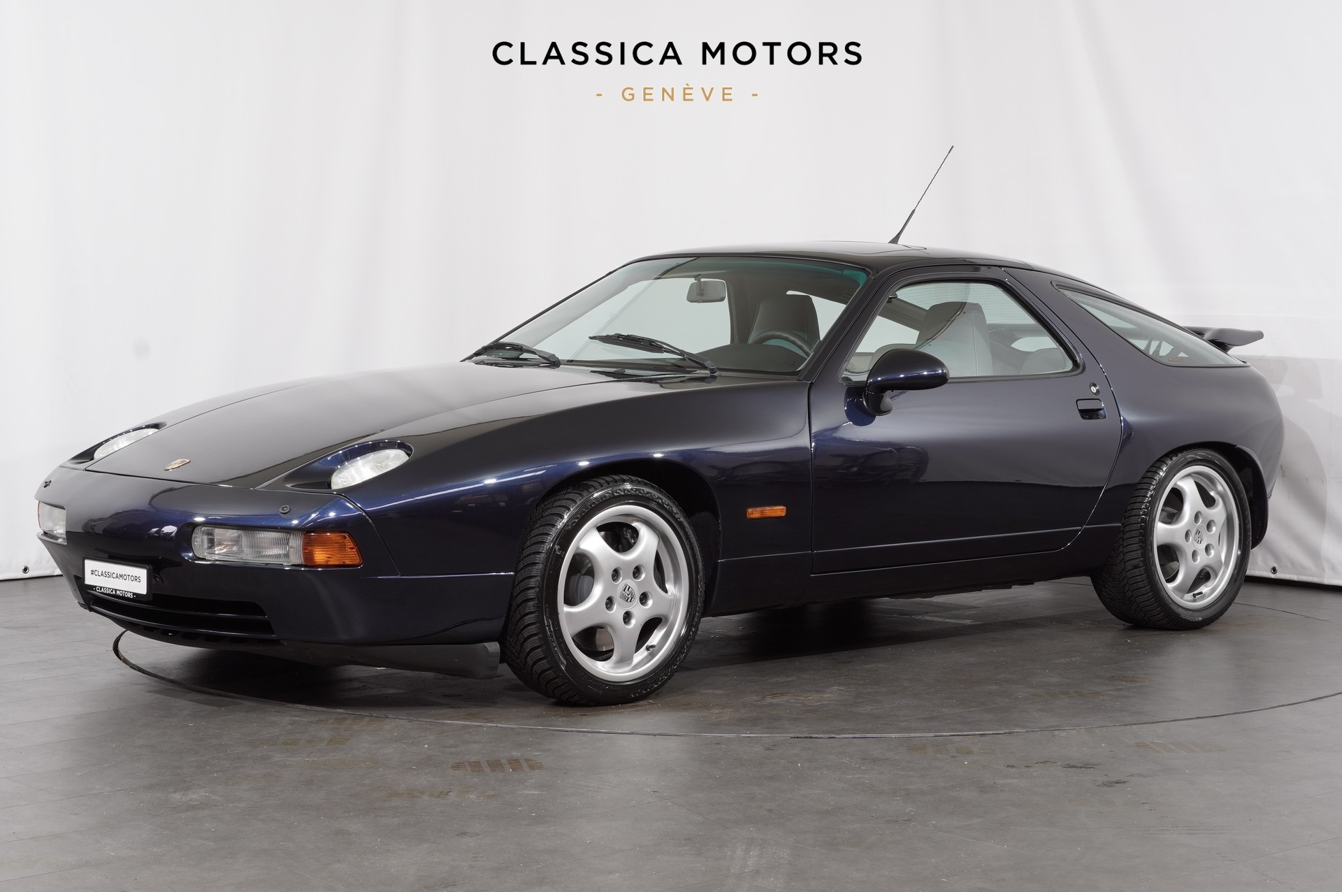 PORSCHE 928 GTS-image-7