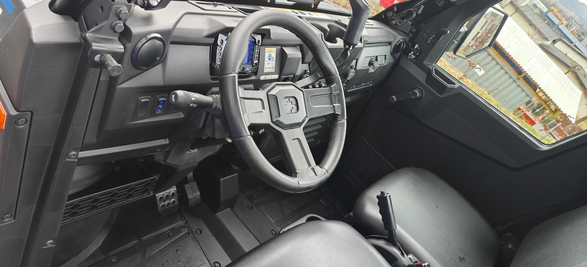 POLARIS Ranger 570-image-1
