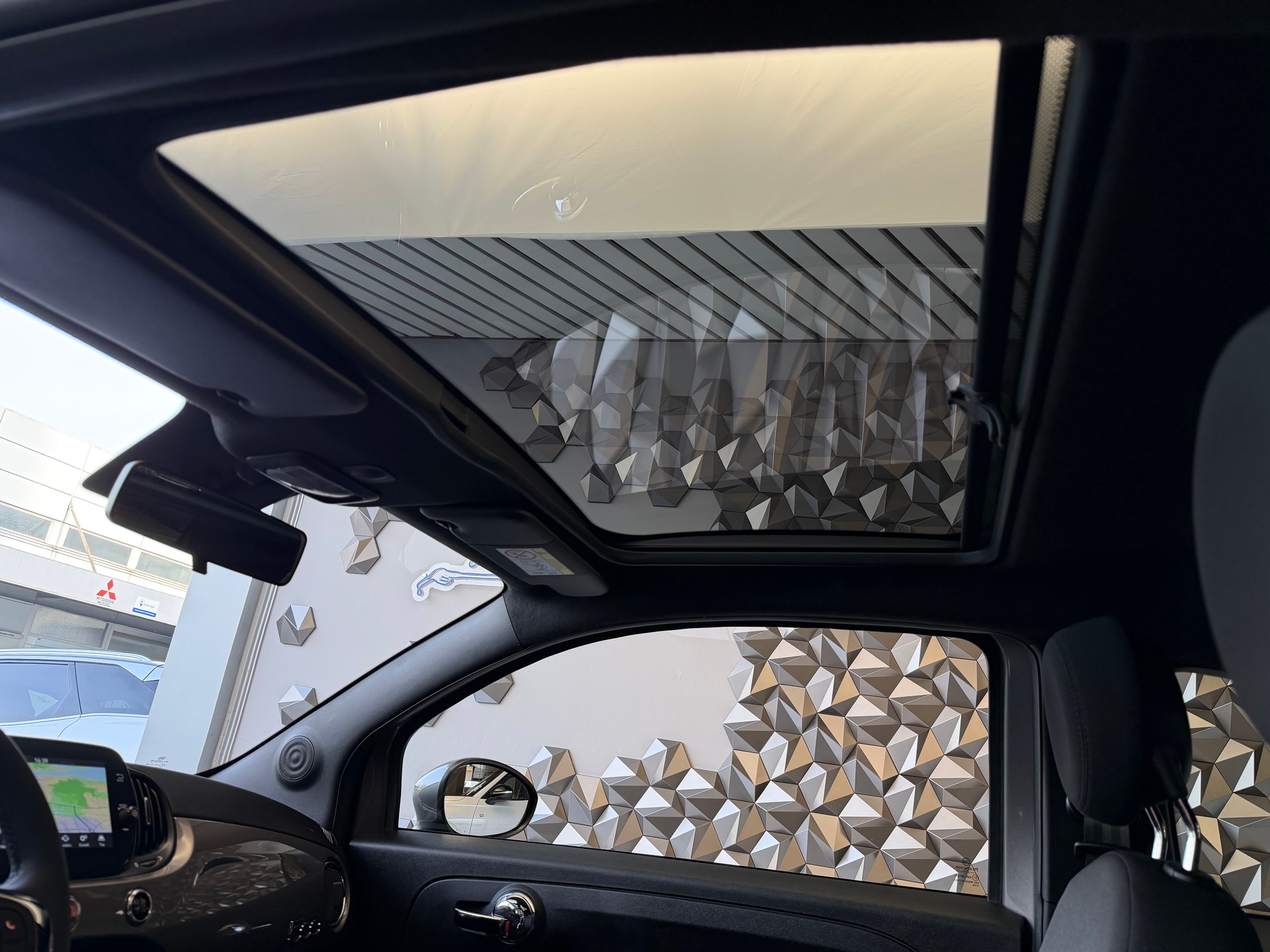 FIAT 500 1.0 N3 MildHybrid Swiss Edition-image-6