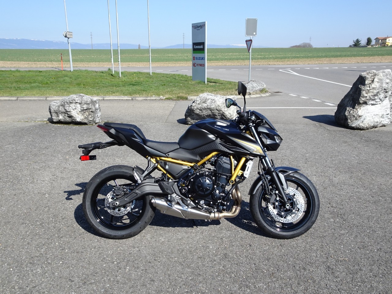 KAWASAKI Z 650 S (35kW)-image-1