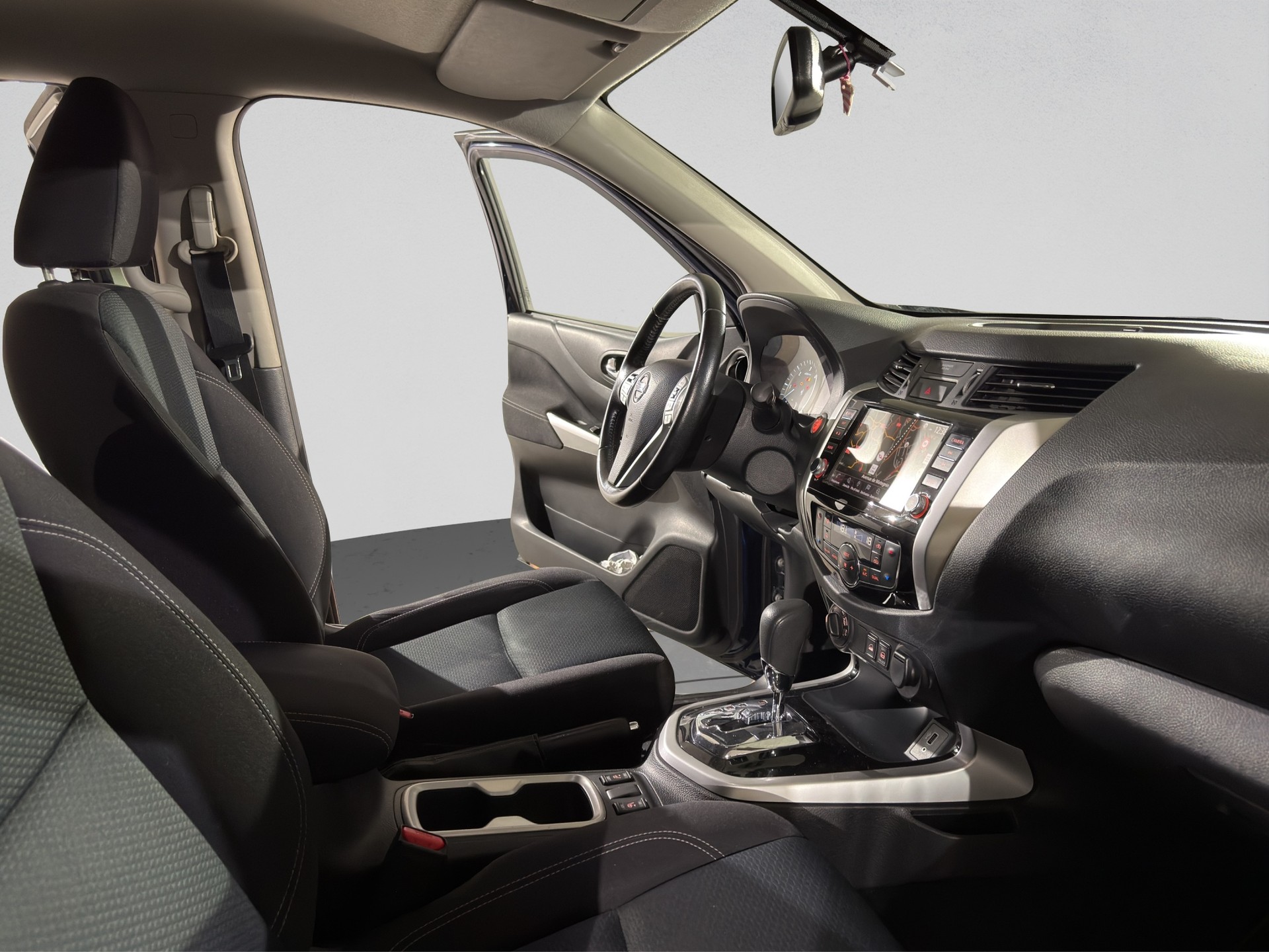 NISSAN Navara Double Cab N-Connecta 2.3 dCi 4WD-image-16