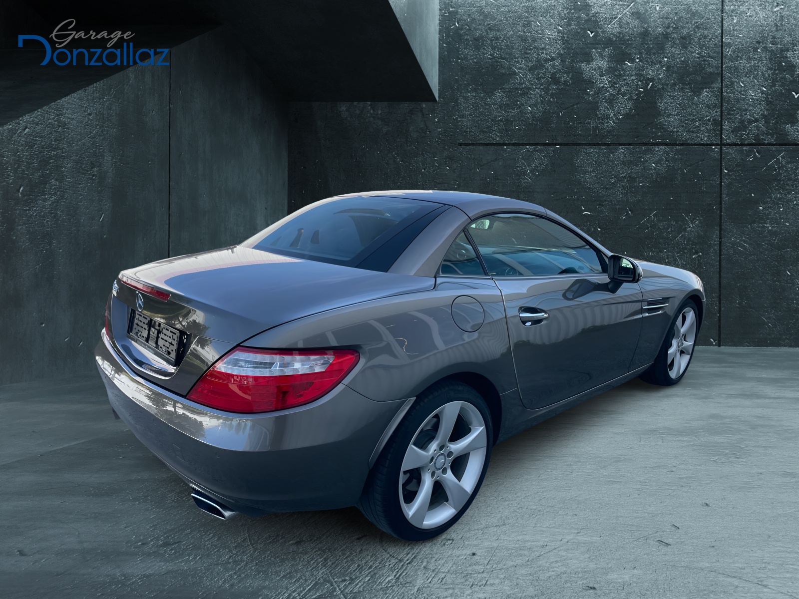 MERCEDES-BENZ SLK 350 7G-Tronic (36)-showroom-element-3