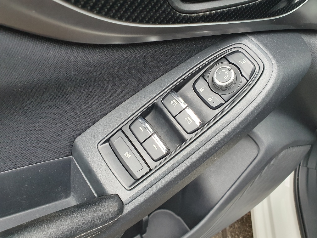 SUBARU Impreza 2.0 Swiss Plus AWD Lineartronic-image-17