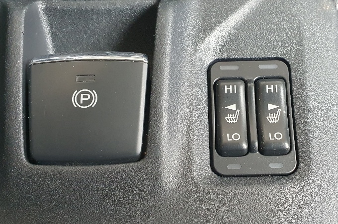 SUBARU Impreza 2.0 Swiss Plus AWD Lineartronic-image-11
