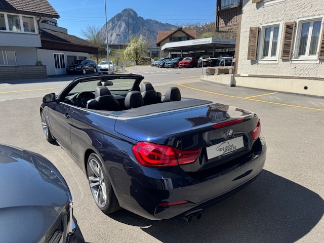 BMW 430i xDrive Cabrio-image-4