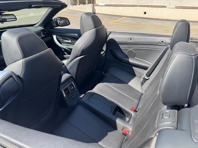 BMW 430i xDrive Cabrio-image-13
