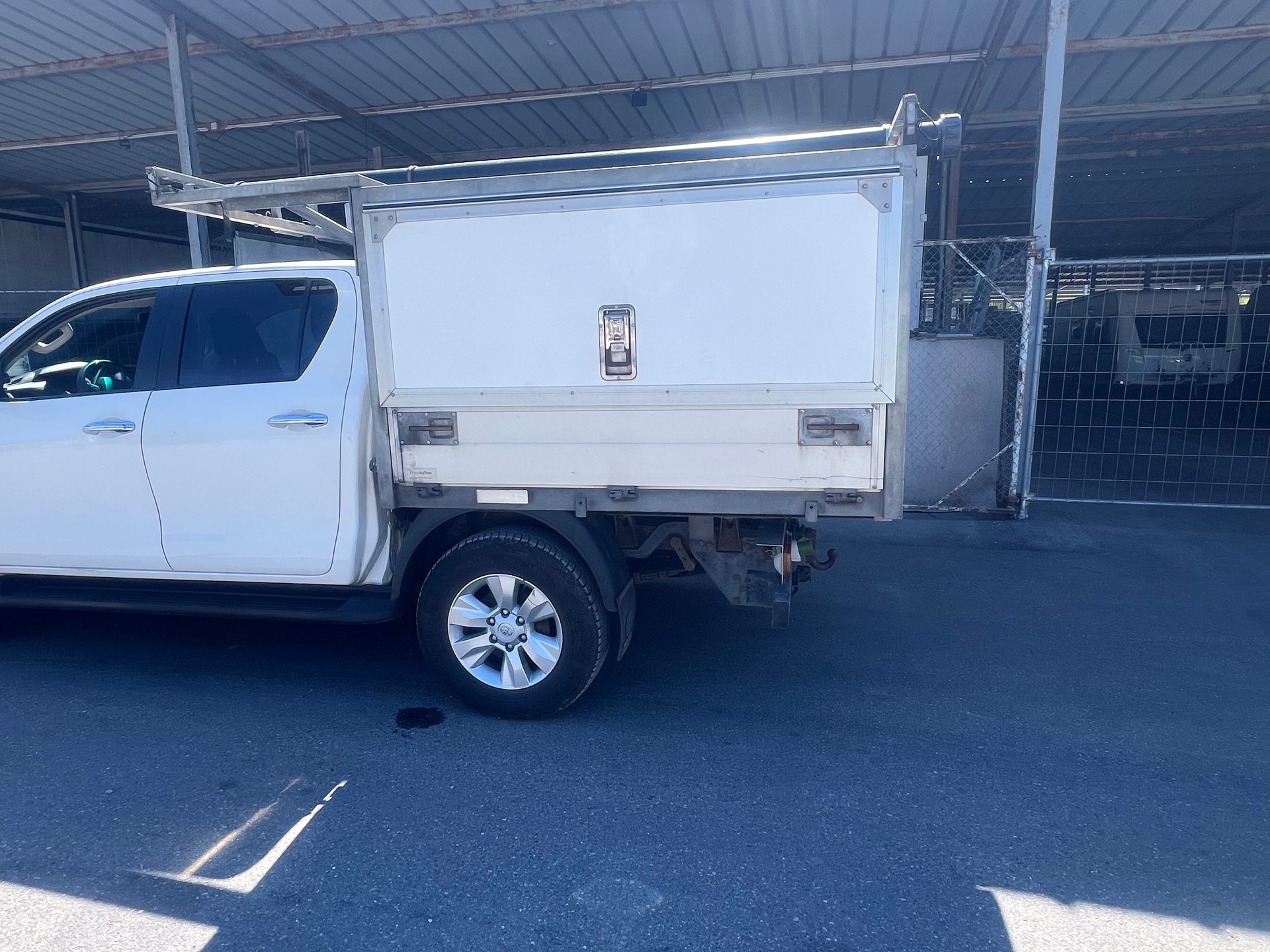 TOYOTA Hilux 2.4-4D 50 Years Edition Double Cab 4x4 A-image-6
