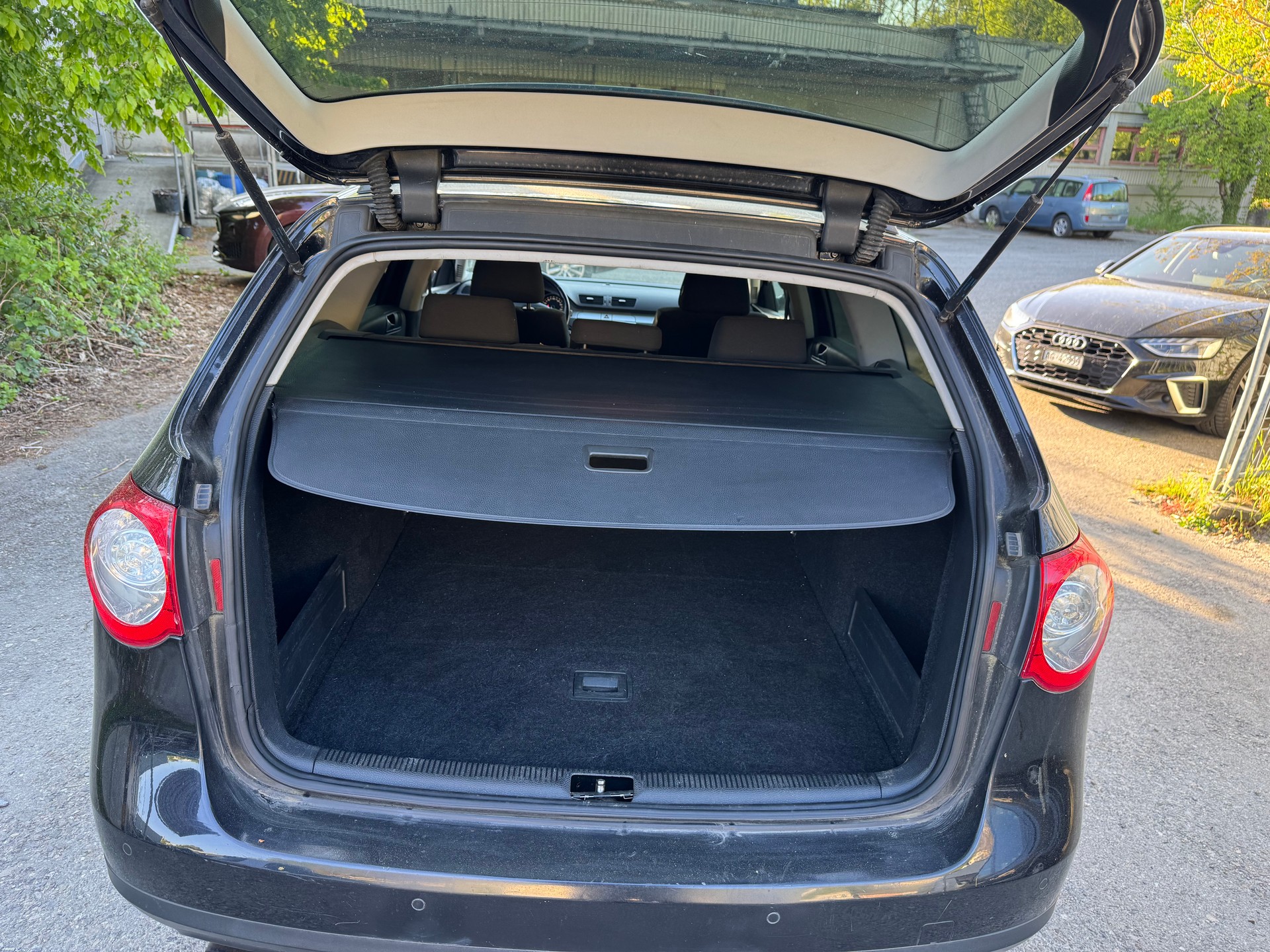 VW Passat Variant 1.8 TSI-image-6