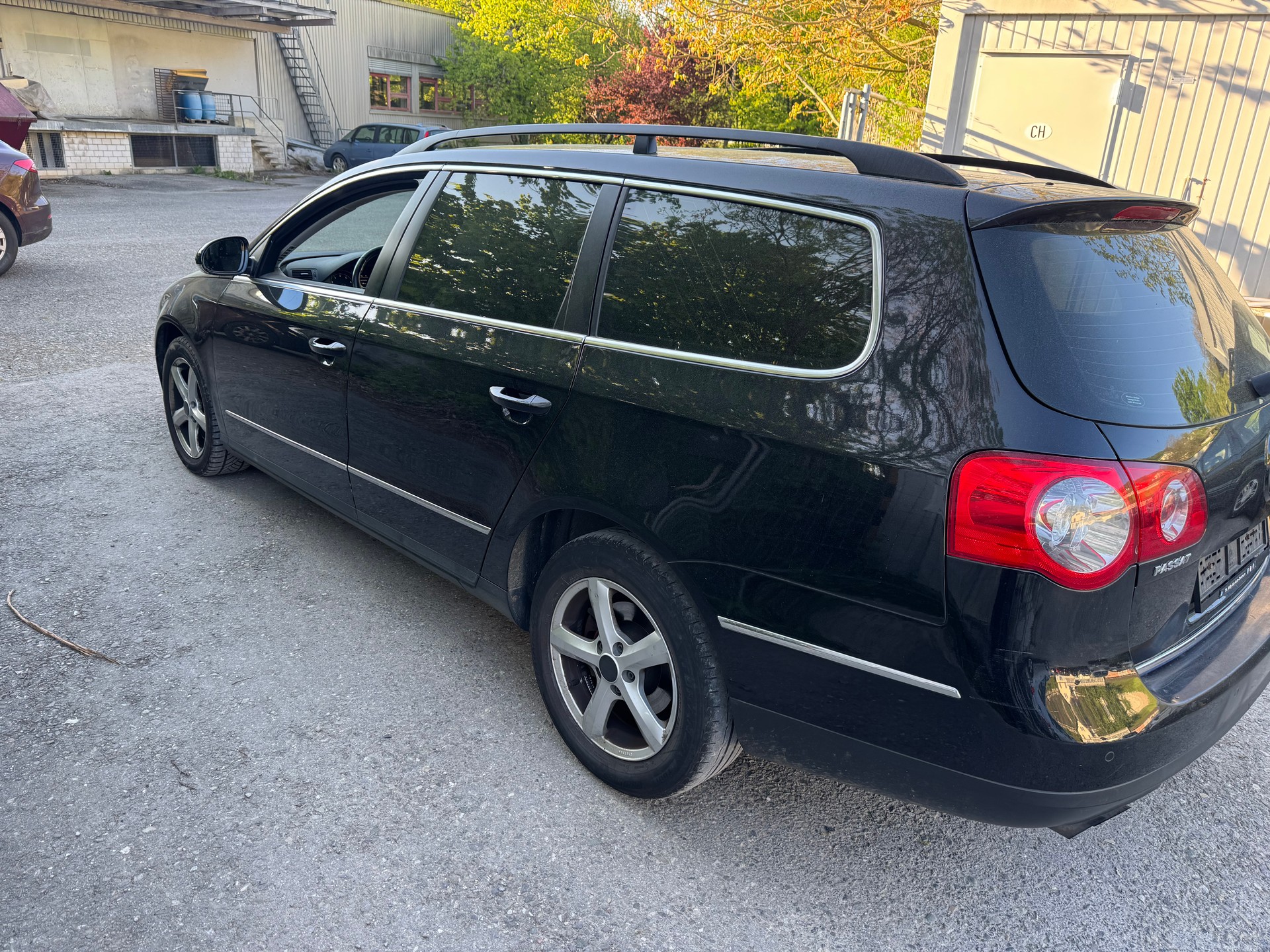 VW Passat Variant 1.8 TSI-image-4