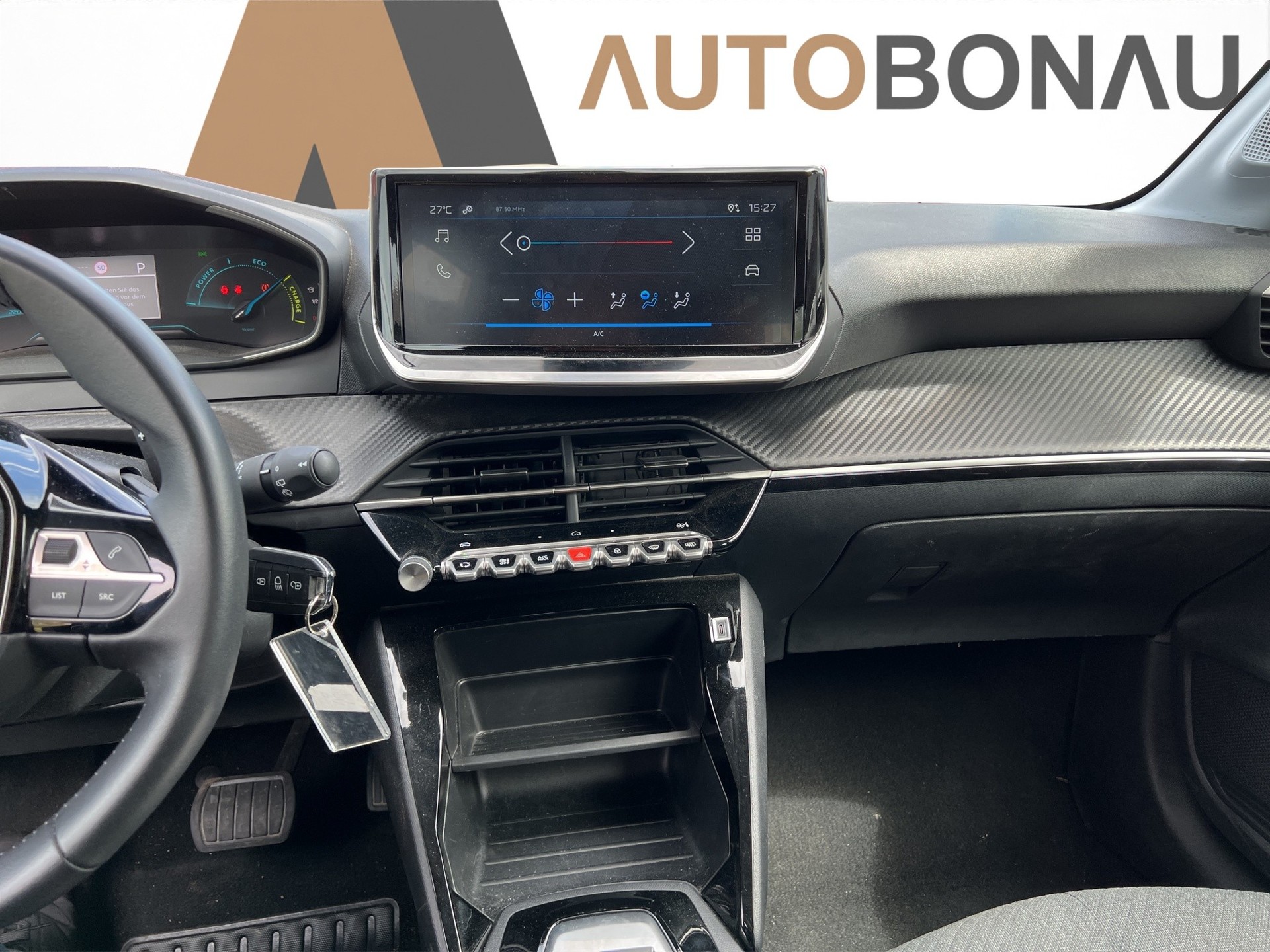 PEUGEOT 208 1.2 Hybrid Style-image-17