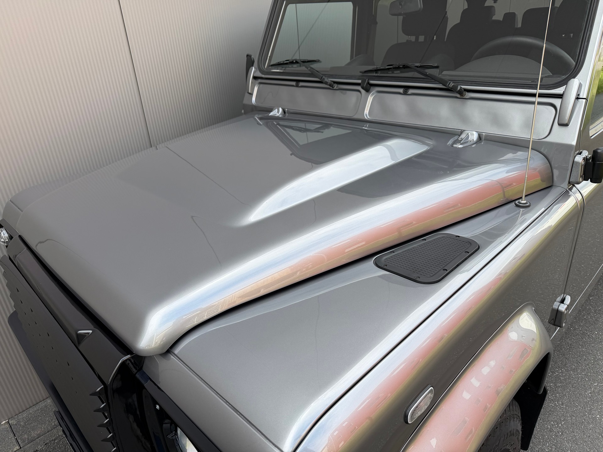 LAND ROVER Defender 130 TD4 2.2 VERZINKT-image-18