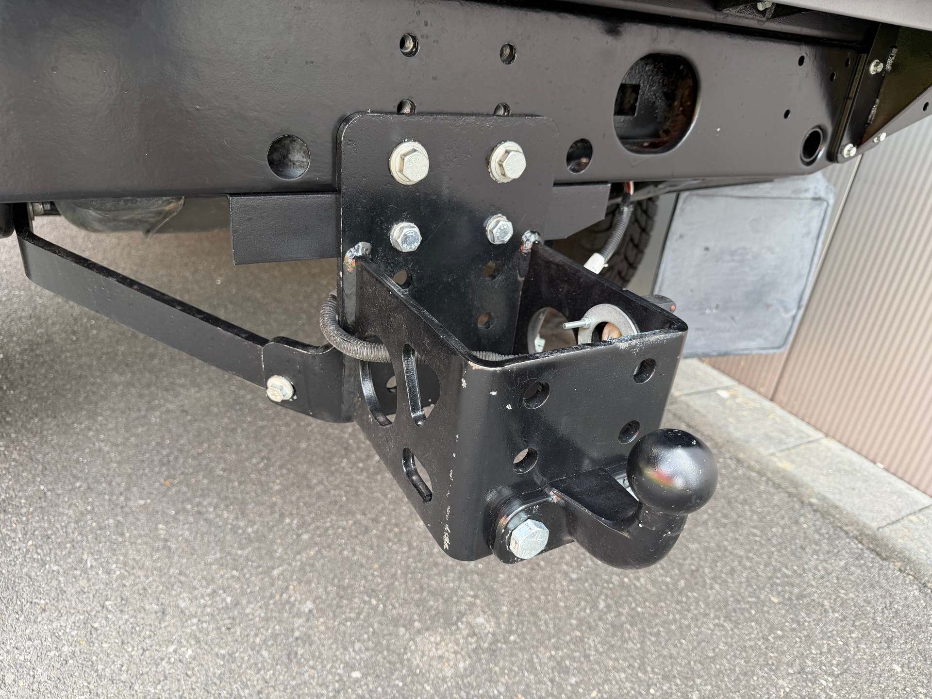 LAND ROVER Defender 130 TD4 2.2 VERZINKT-image-14