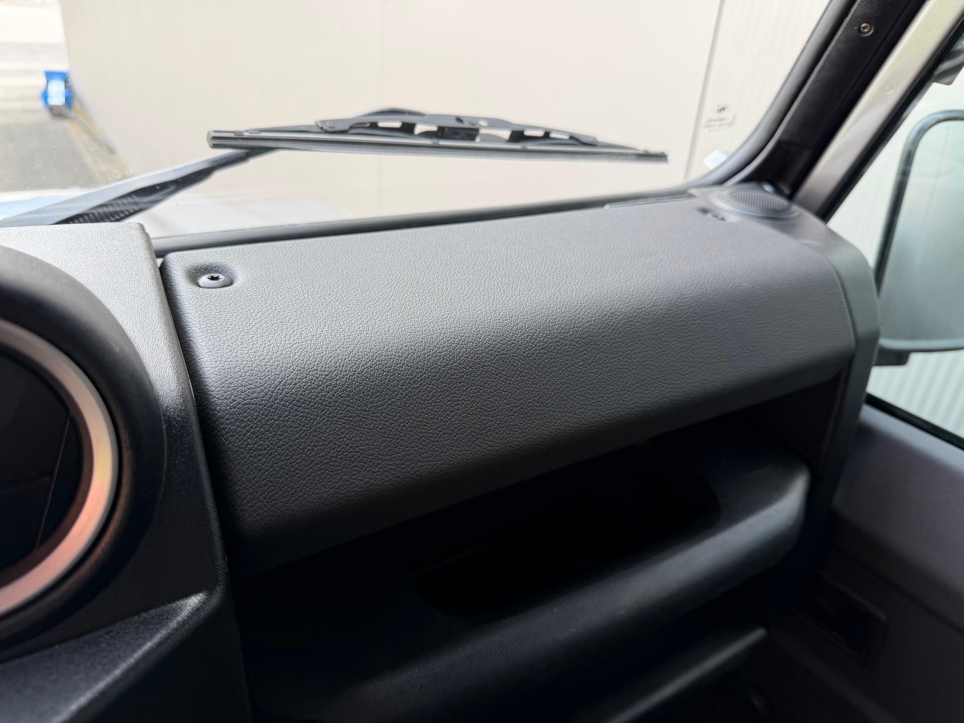 LAND ROVER Defender 130 TD4 2.2 VERZINKT-image-24