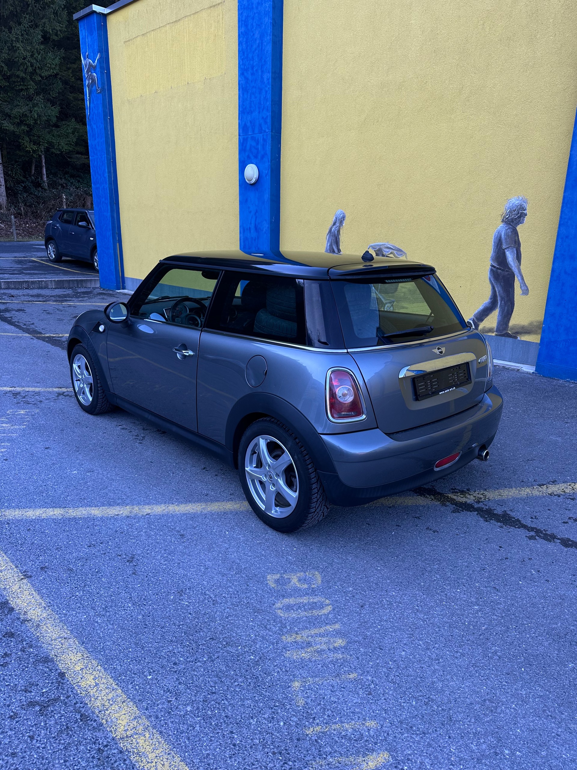MINI Cooper-image-2