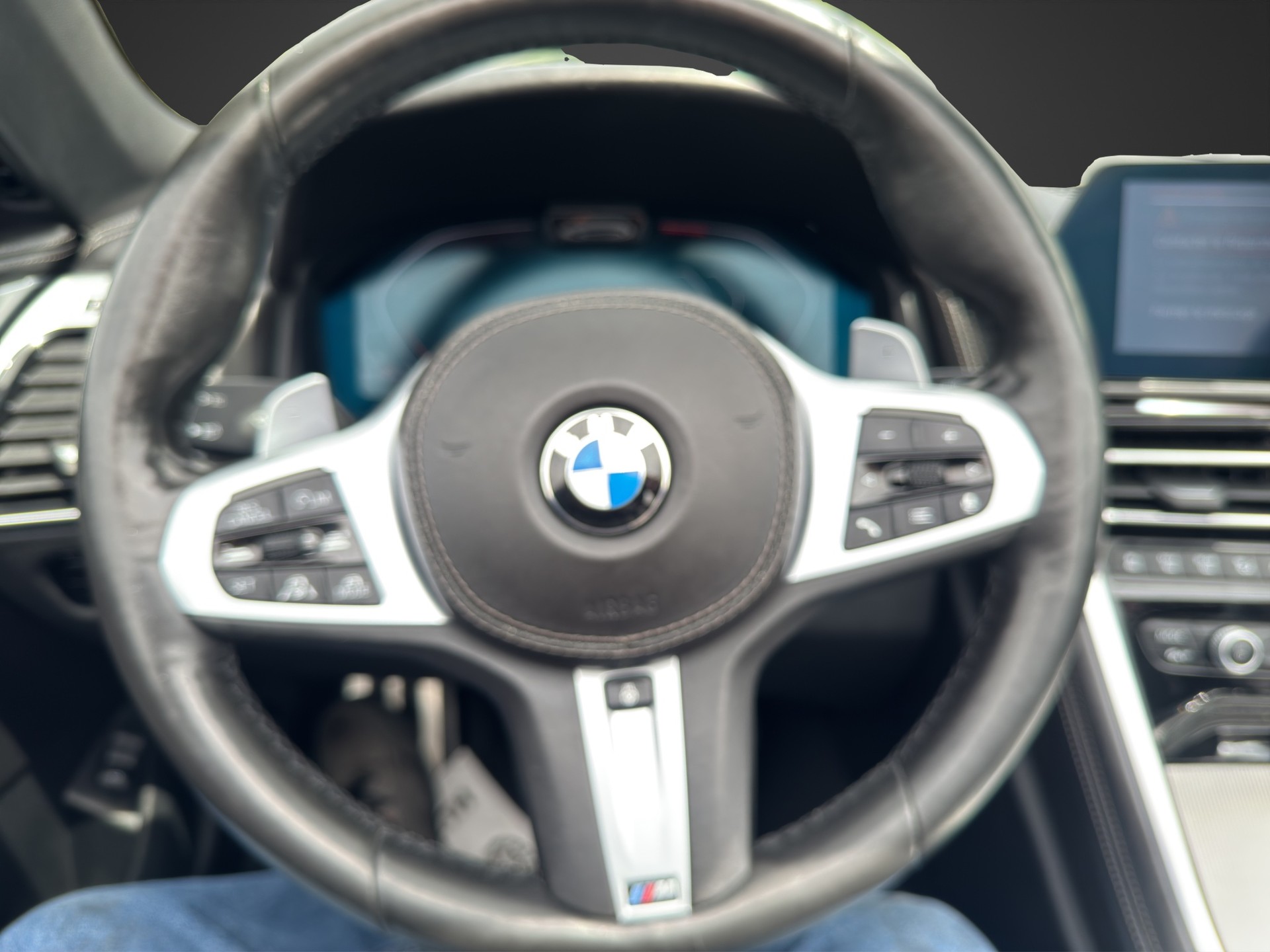 BMW 840d xDrive M Sport Steptronic-image-11