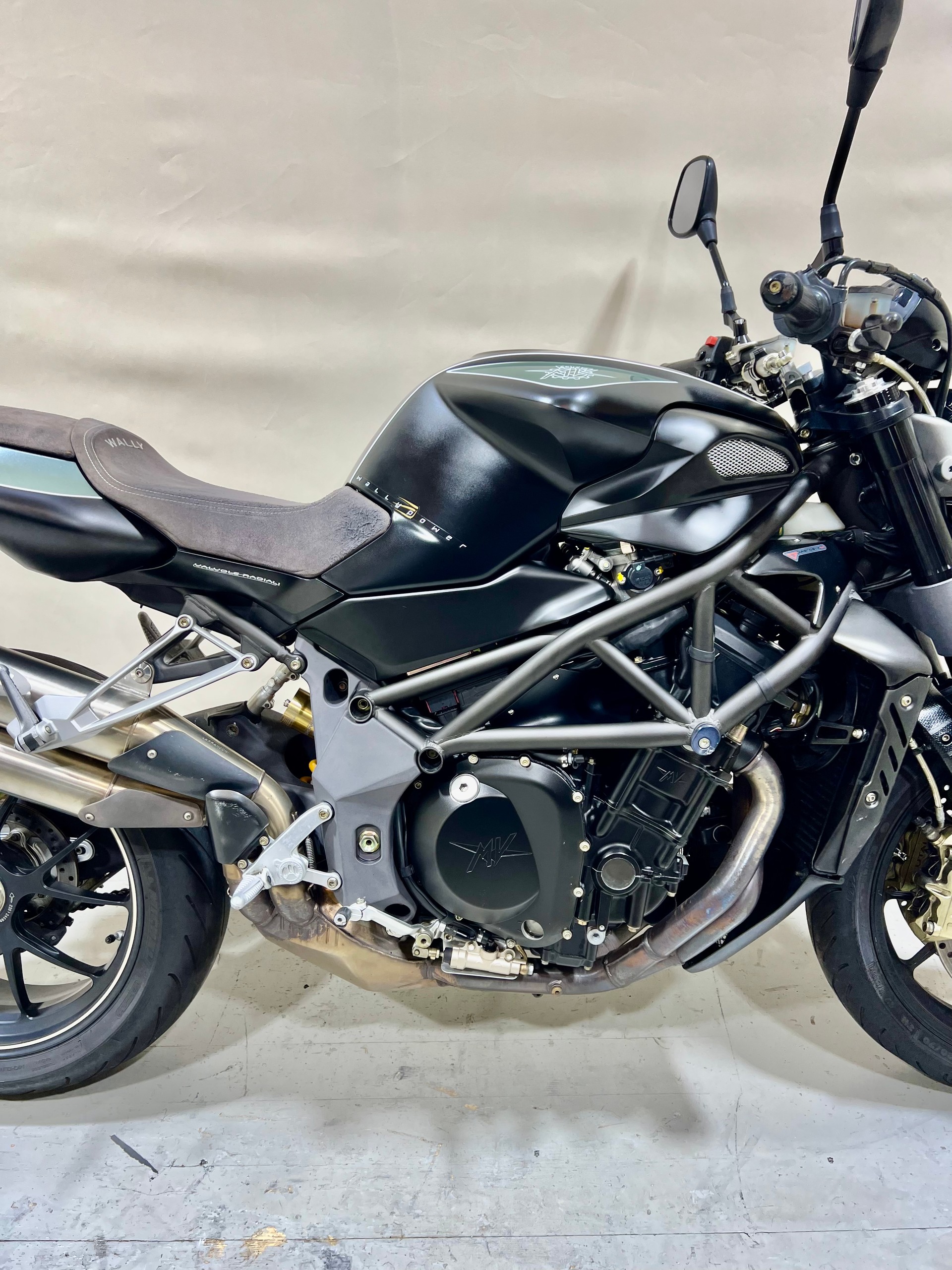 MV AGUSTA B4 Brutale 910 R - WALLY Limited 118 Stk.-image-2
