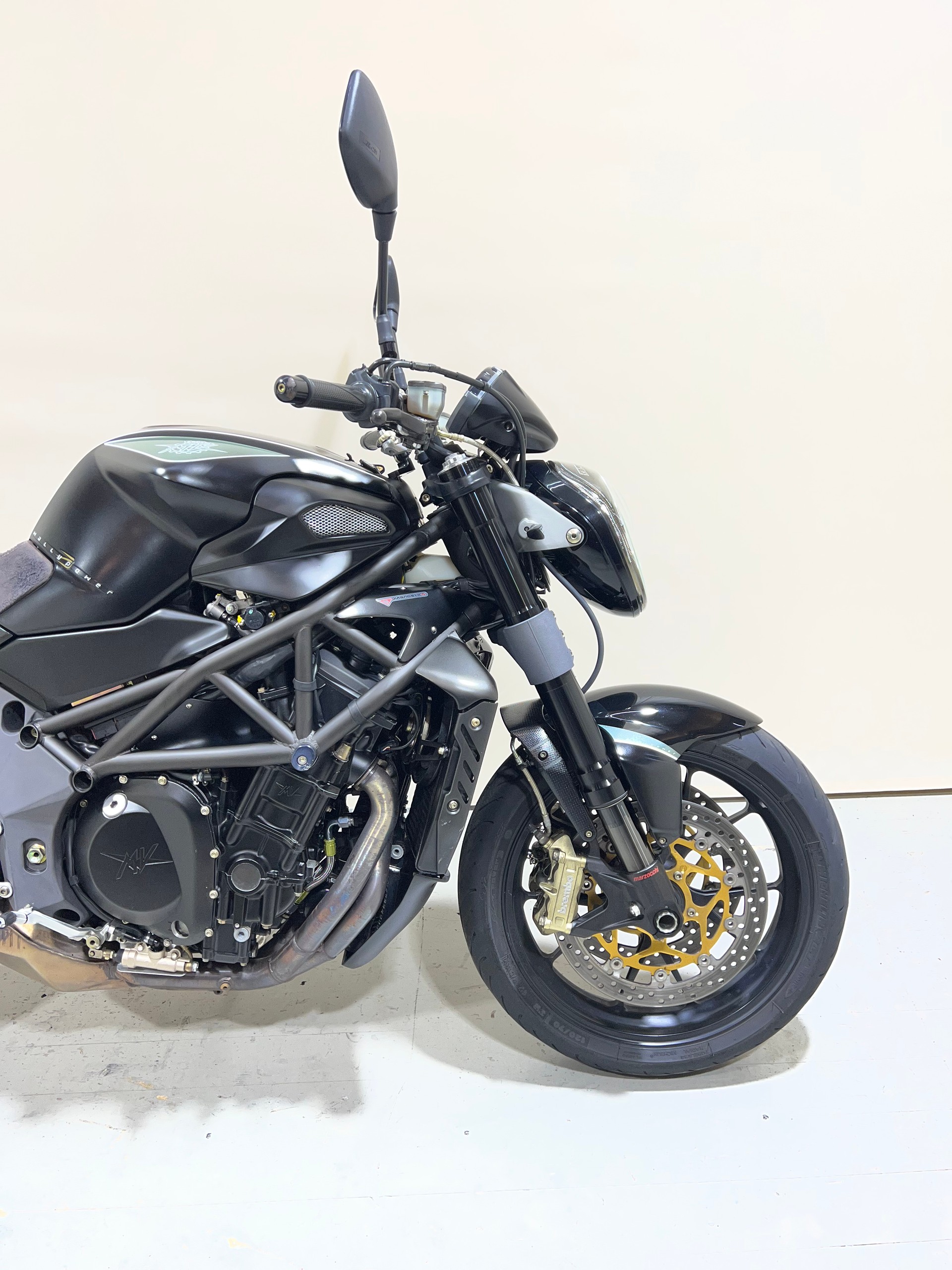MV AGUSTA B4 Brutale 910 R - WALLY Limited 118 Stk.-image-1