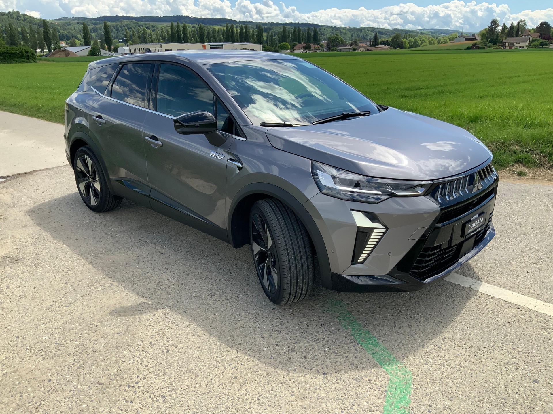 MITSUBISHI Grandis 1.8 HEV Intense-showroom-element-2