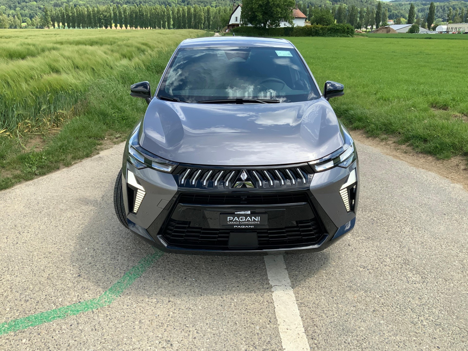MITSUBISHI Grandis 1.8 HEV Intense-showroom-element-1