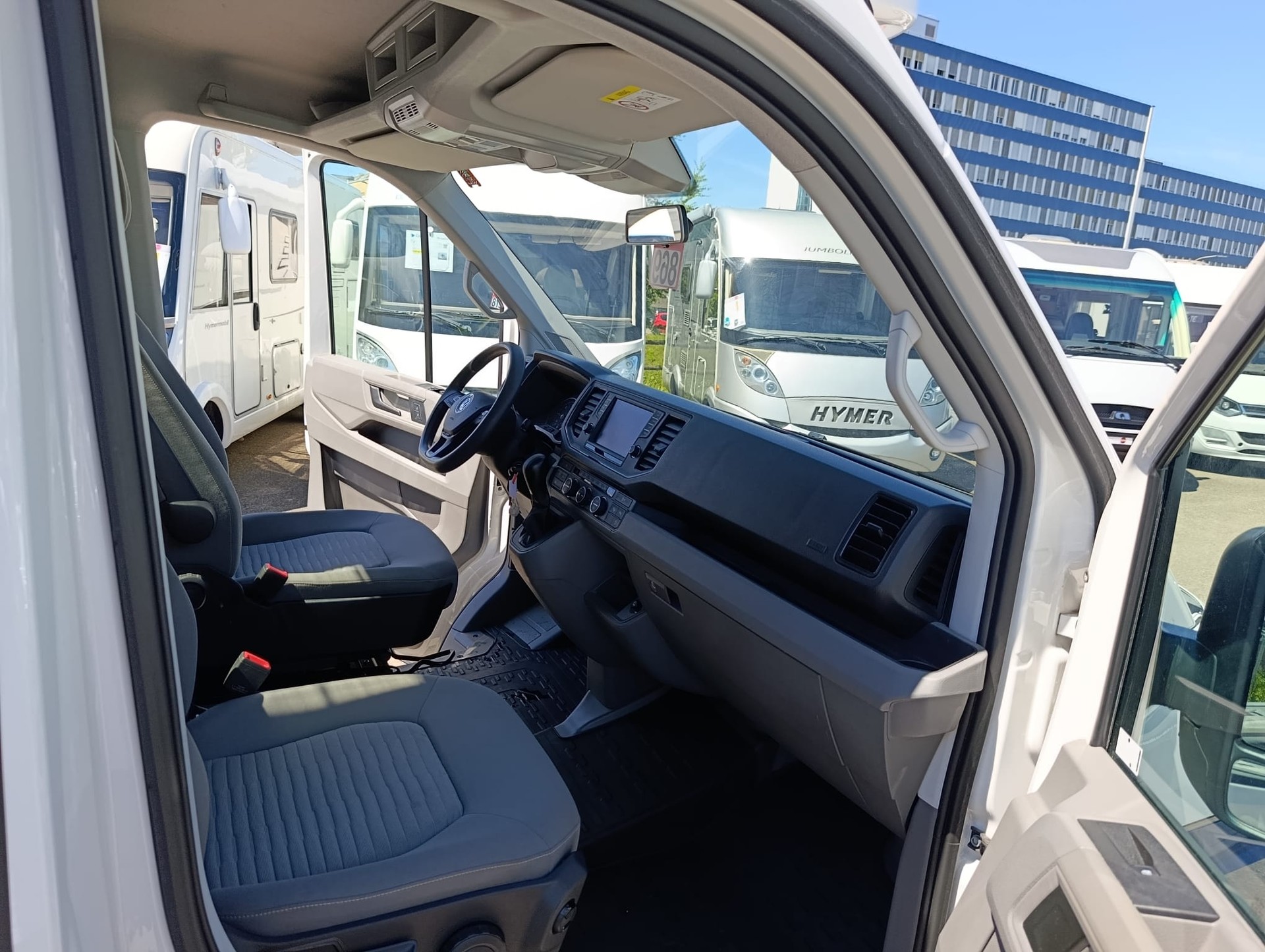 VW Crafter Grand California 600 ***Alltagstaugliches, echtes, vollwertiges Zuhause auf Rädern***-image-18