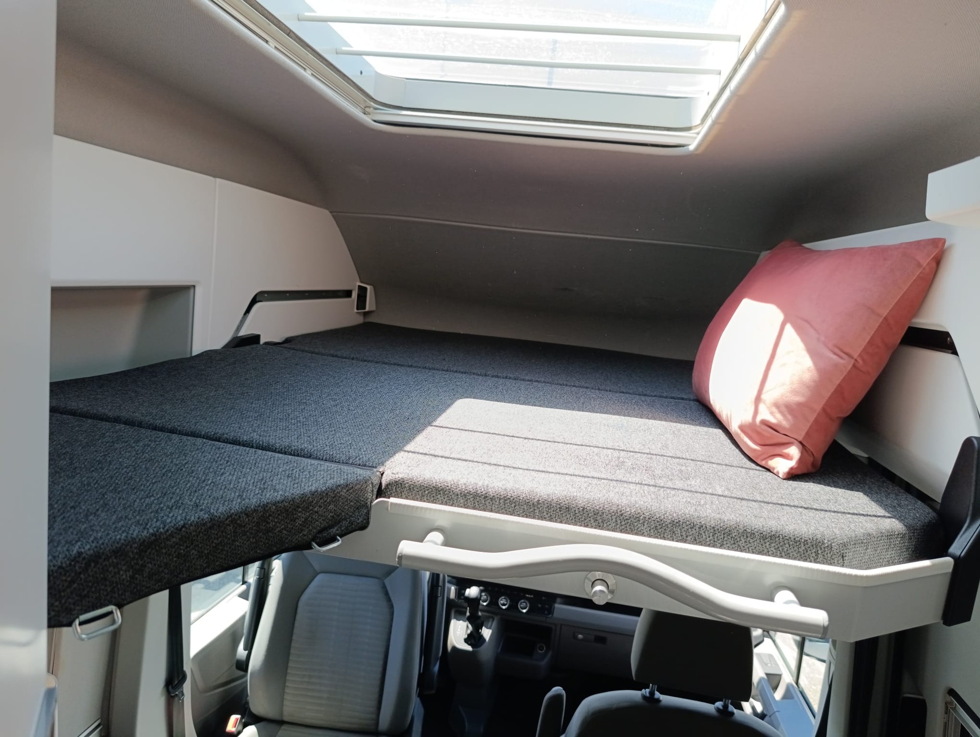 VW Crafter Grand California 600 ***Alltagstaugliches, echtes, vollwertiges Zuhause auf Rädern***-image-19
