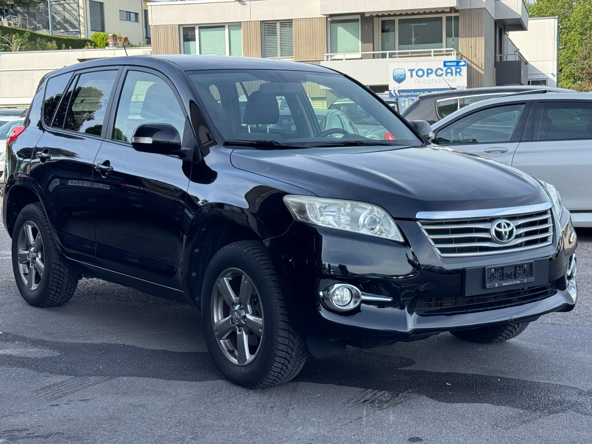 TOYOTA RAV-4 2.2D-4D Linea Luna-image-1