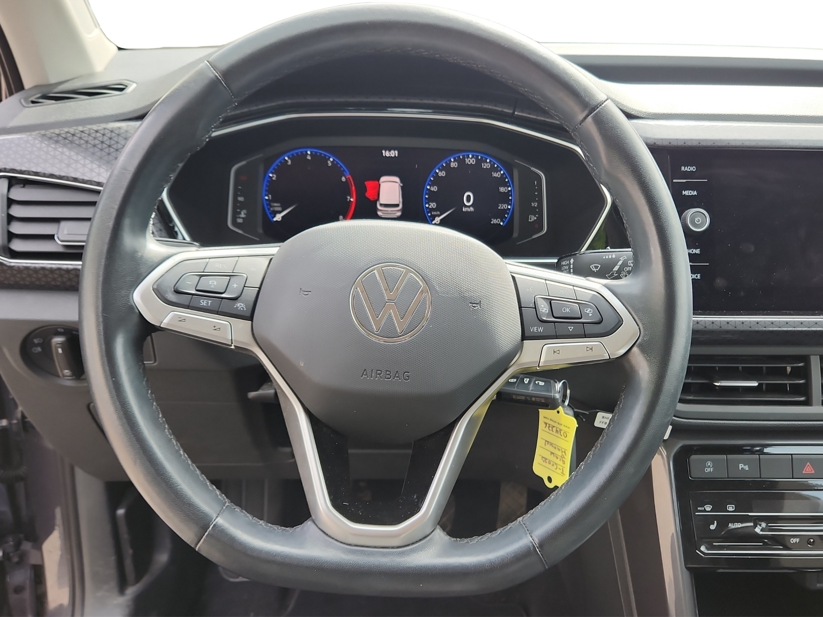 VW T-Cross 1.0 TSI Style-image-9