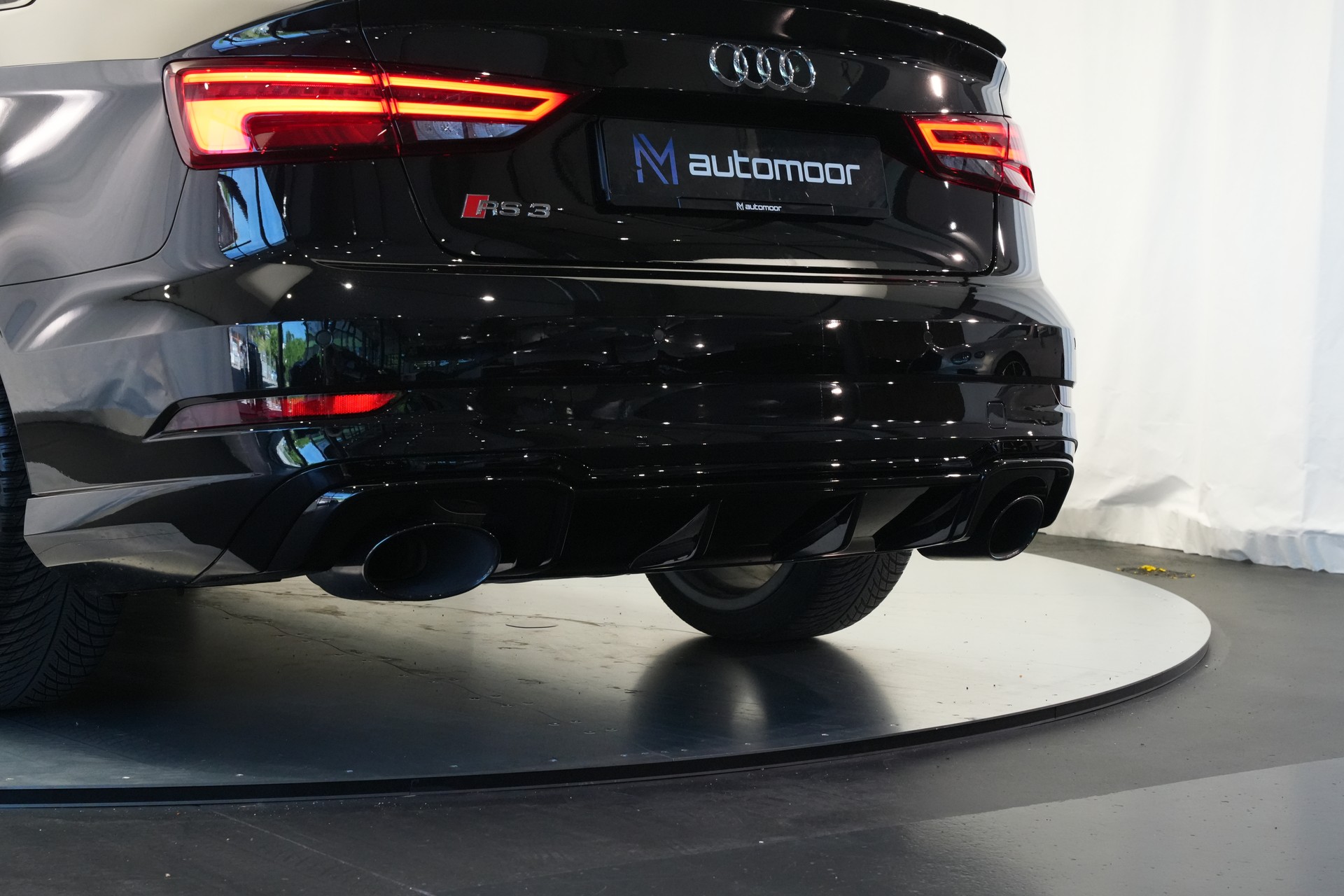 AUDI RS3 Limousine 2.5 TSI quattro S-tronic *Sportsitze* *Assistenzpaket* *B&O*-image-38