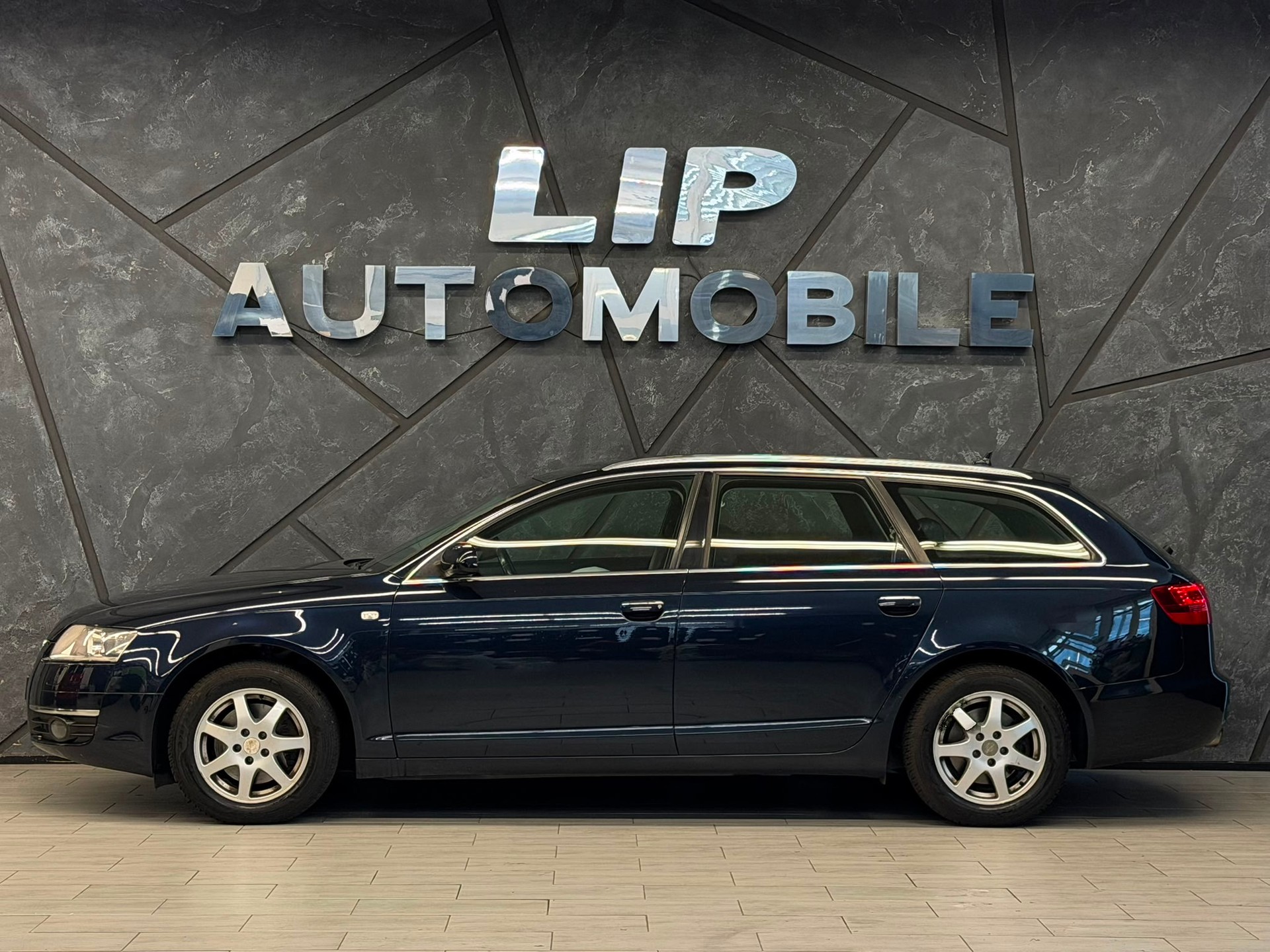 AUDI A6 Avant 2.4 V6 tiptronic-image-4