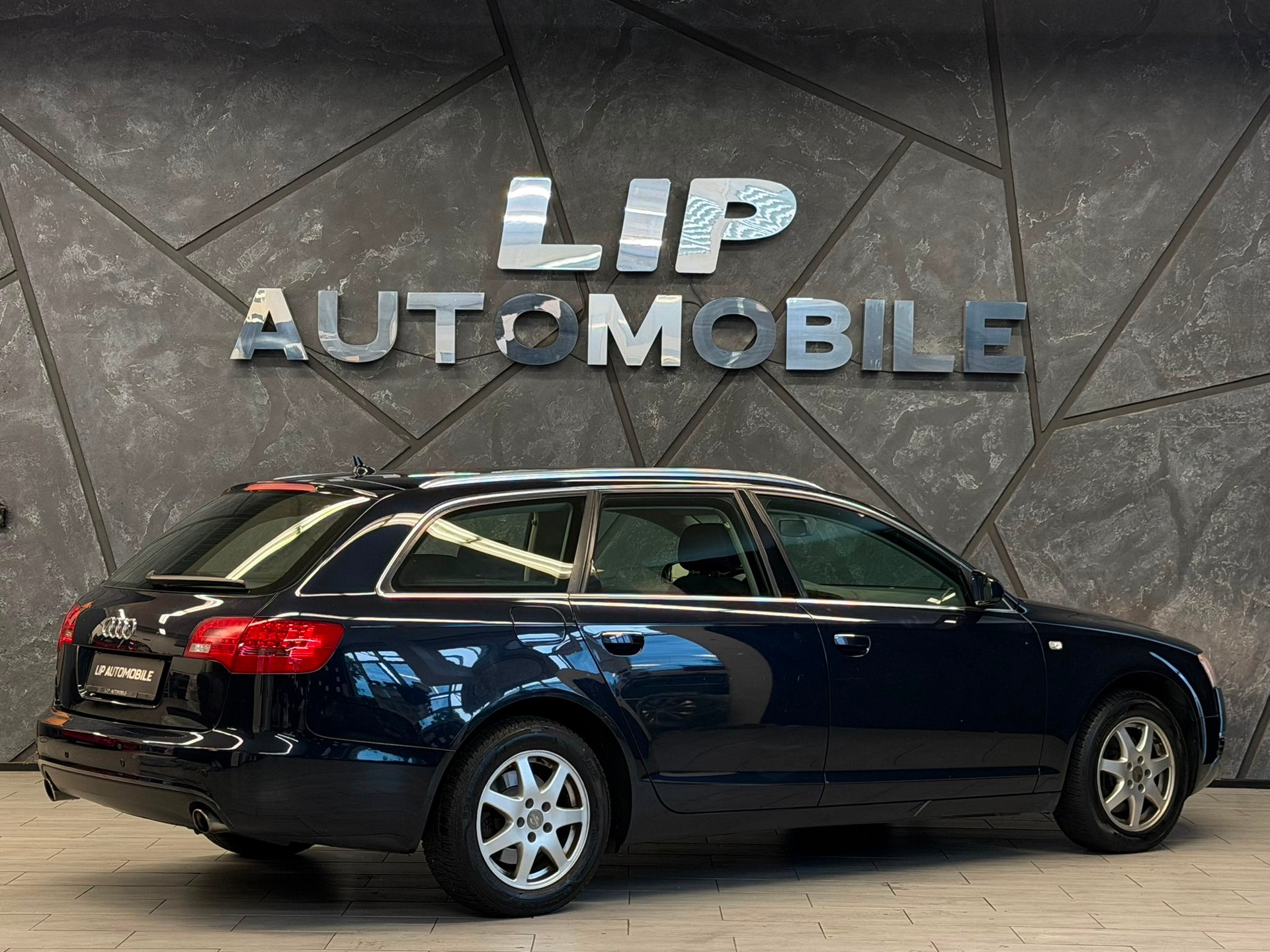 AUDI A6 Avant 2.4 V6 tiptronic-image-5