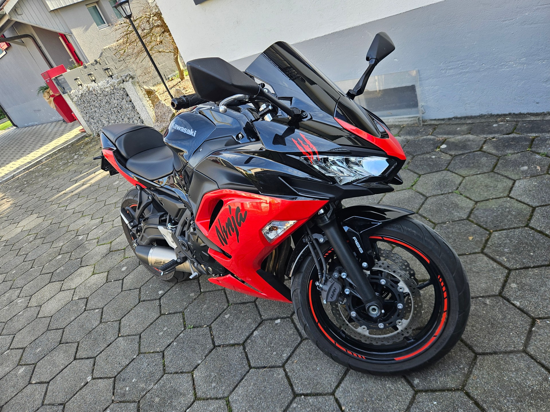 KAWASAKI Ninja 650-image-3
