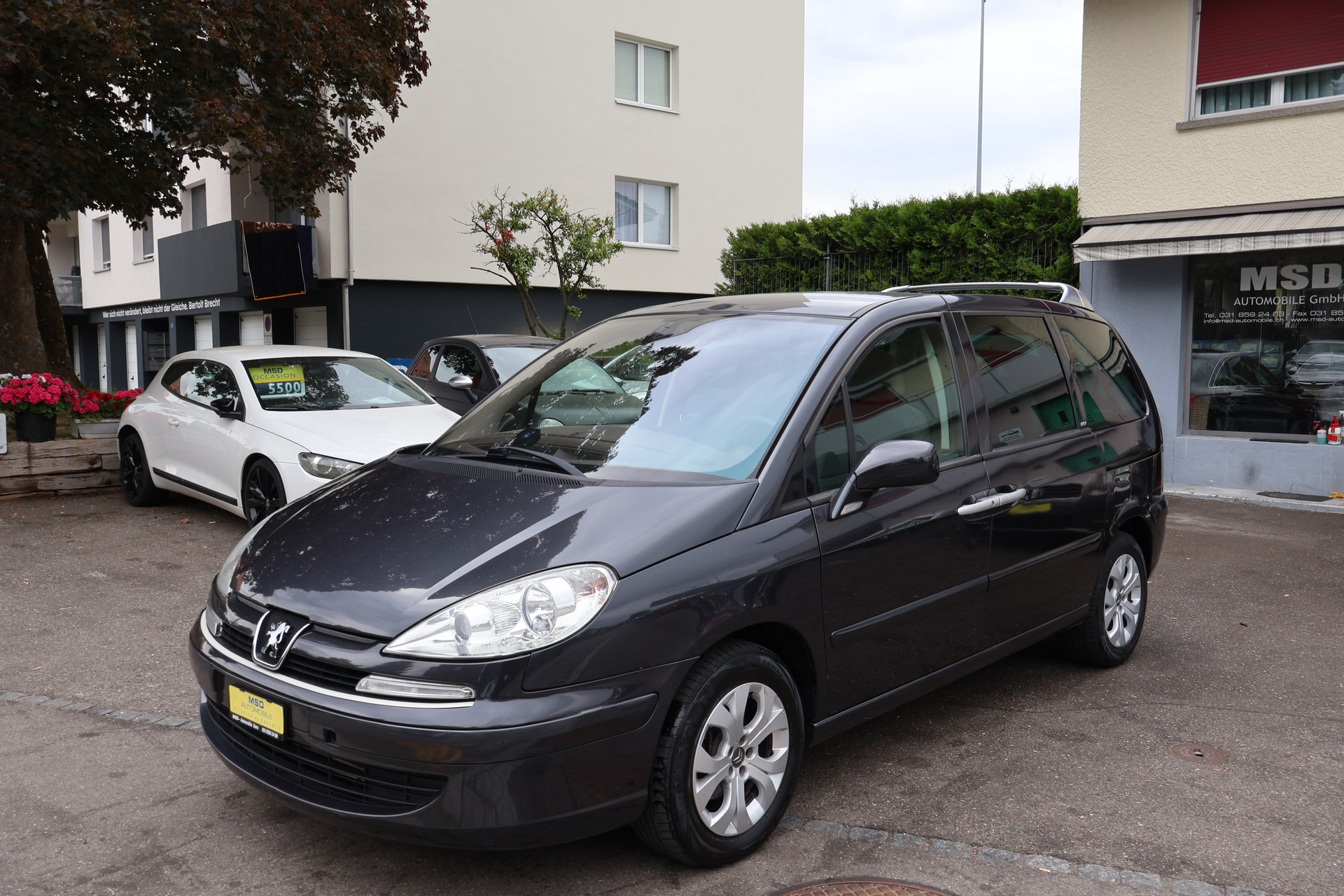 PEUGEOT 807 2.0 16V HDi ST Family+ Automatic-image-1