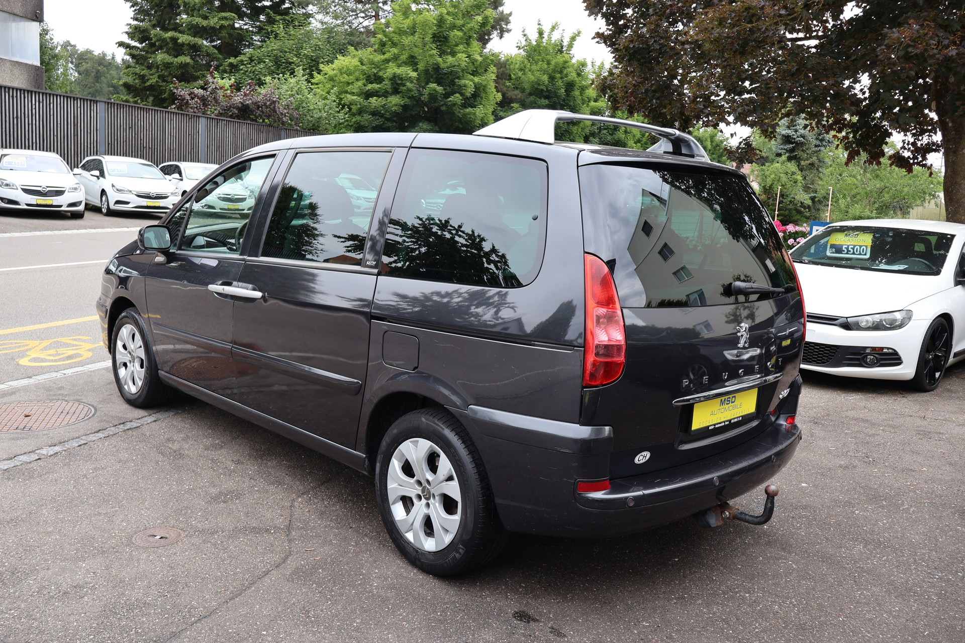 PEUGEOT 807 2.0 16V HDi ST Family+ Automatic-image-5