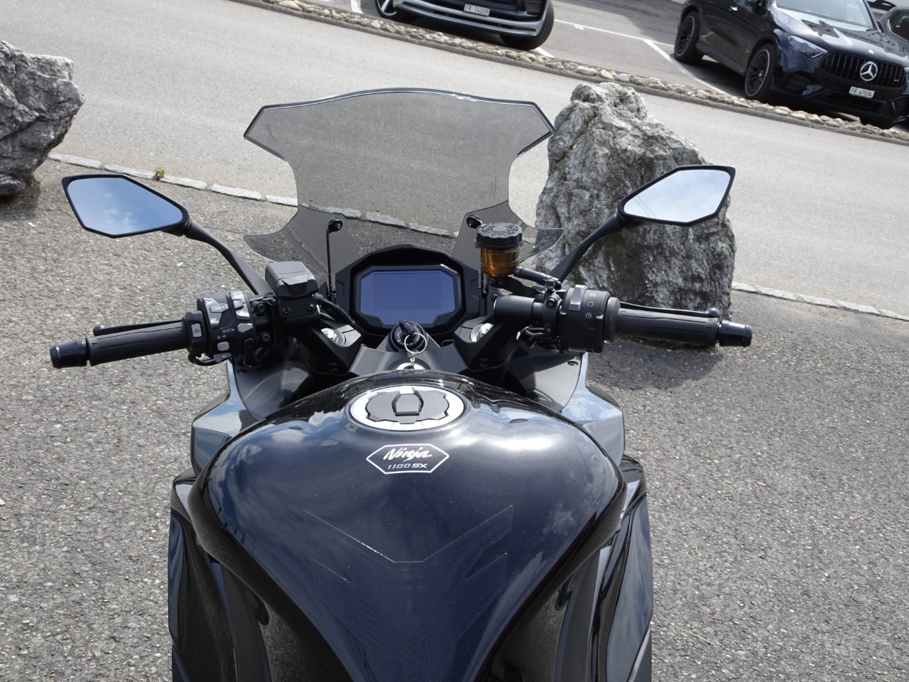 KAWASAKI Ninja 1100 SX Tourer +-image-7
