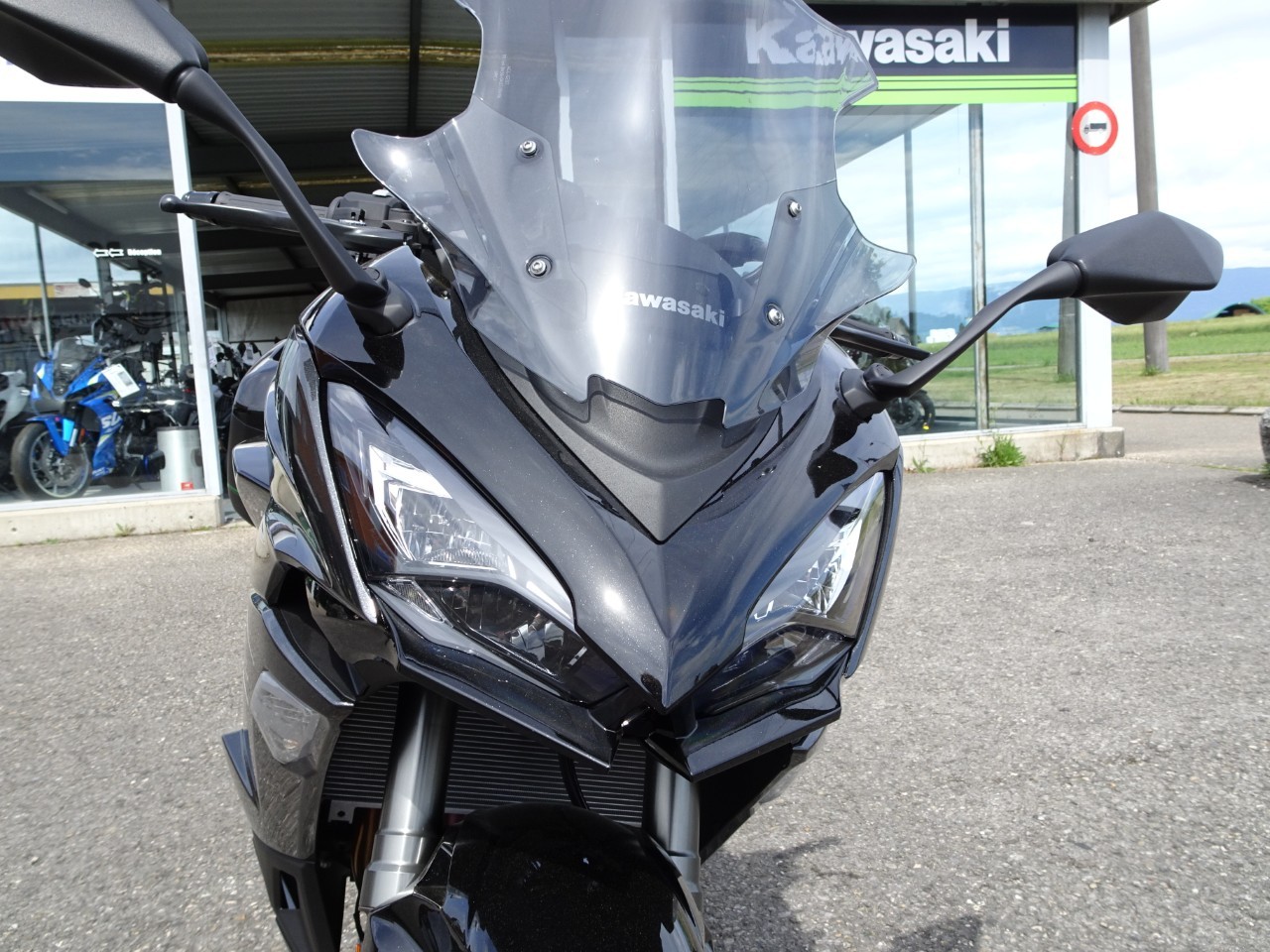 KAWASAKI Ninja 1100 SX Tourer +-image-6