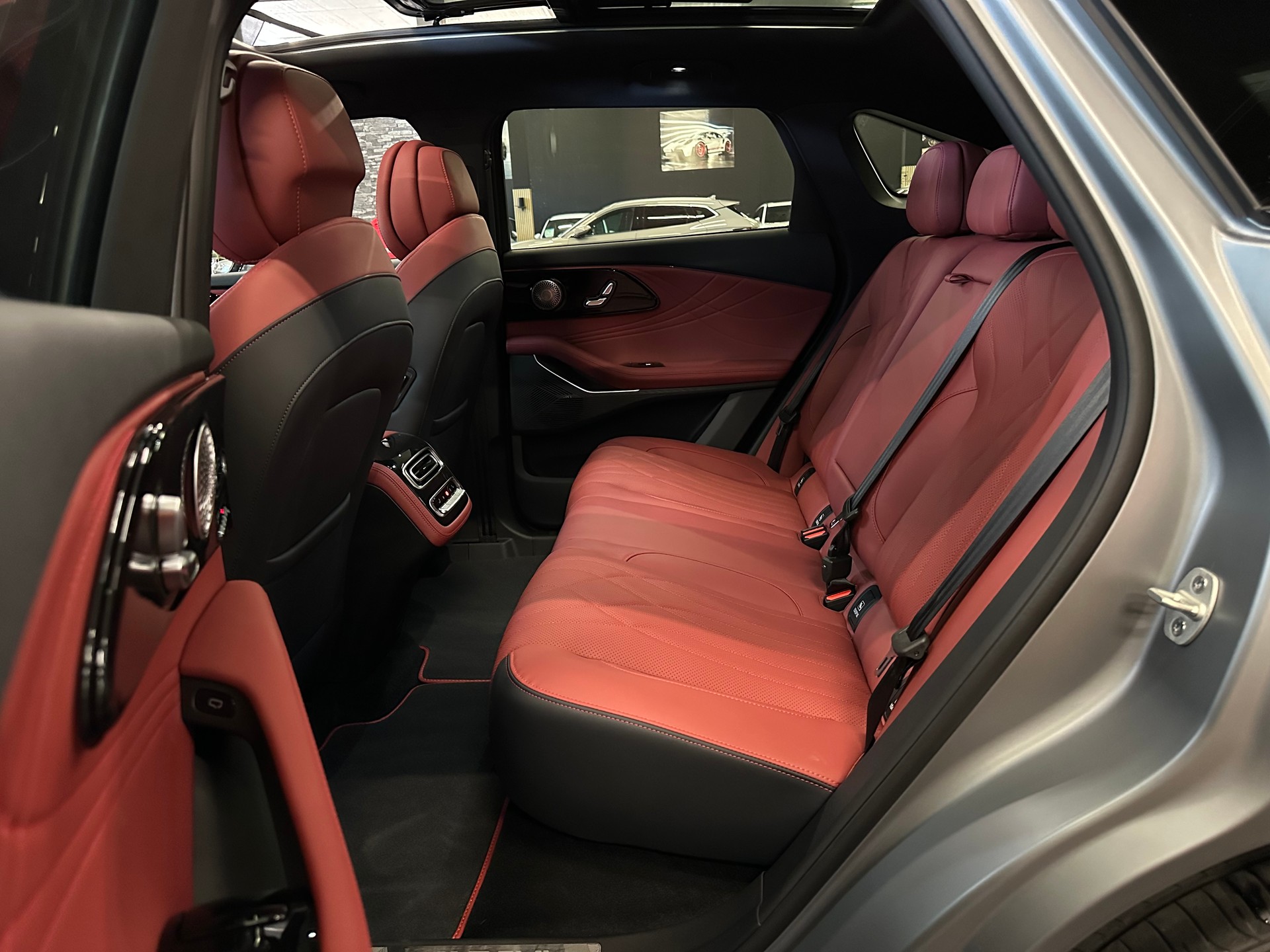 OMODA 9 PHEV SHS Exclusive AWD (Grau Matt)-image-14