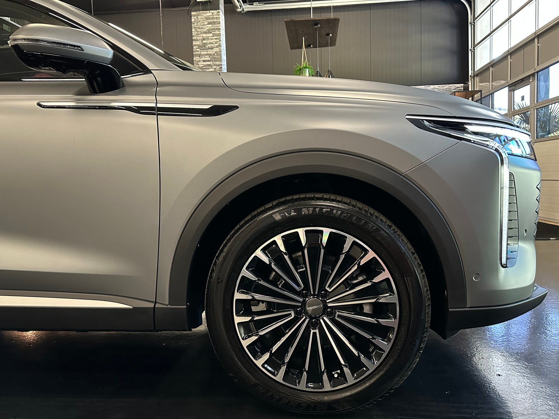OMODA 9 PHEV SHS Exclusive AWD (Grau Matt)-image-29