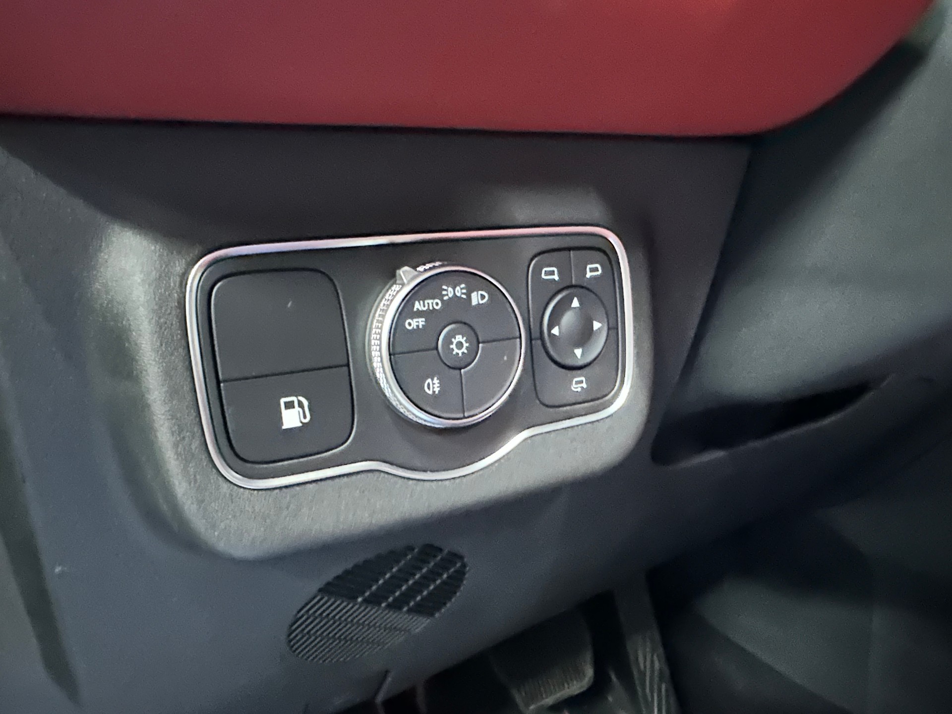 OMODA 9 PHEV SHS Exclusive AWD (Grau Matt)-image-11