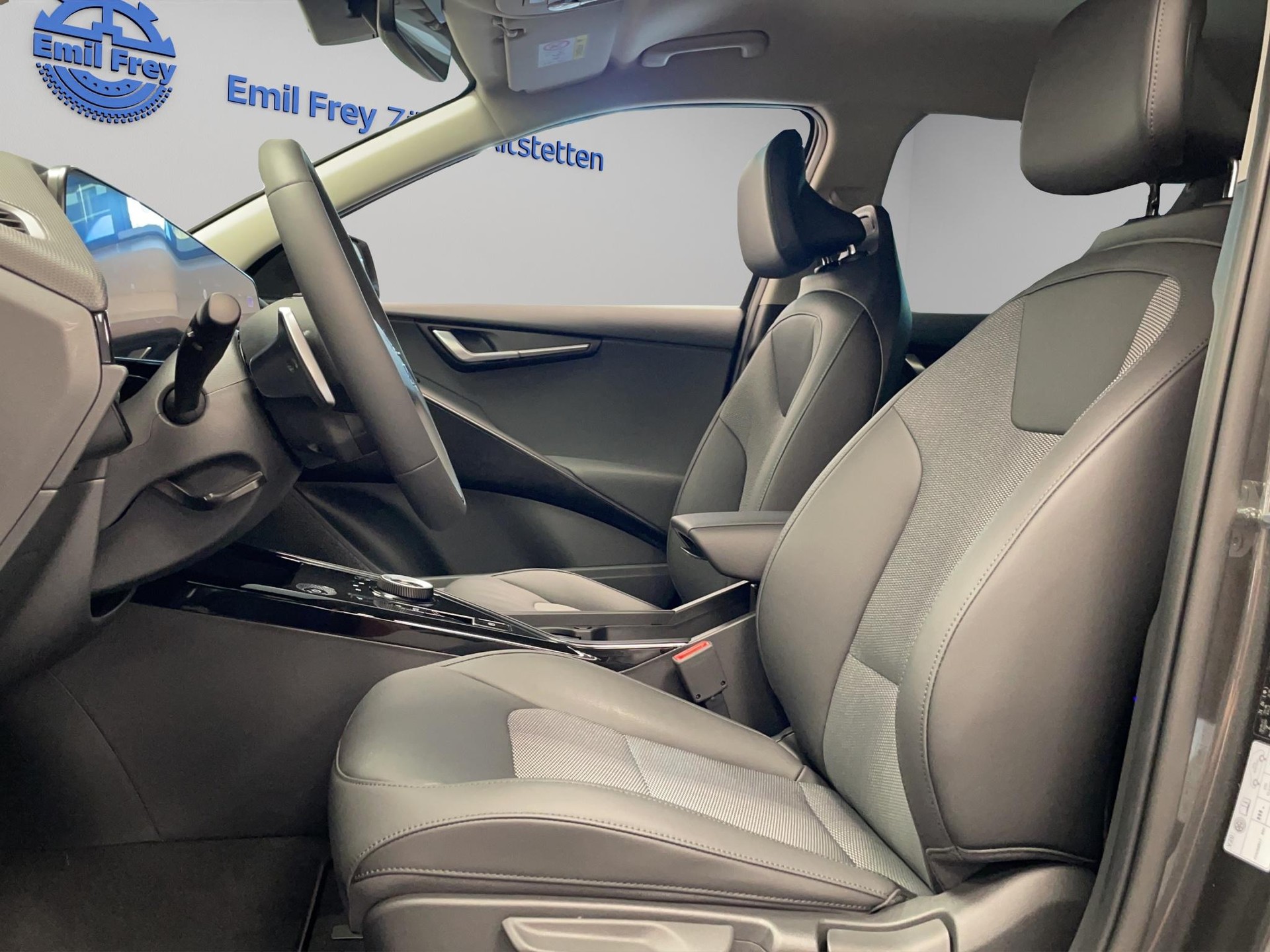 KIA Niro EV Power Edition-image-4