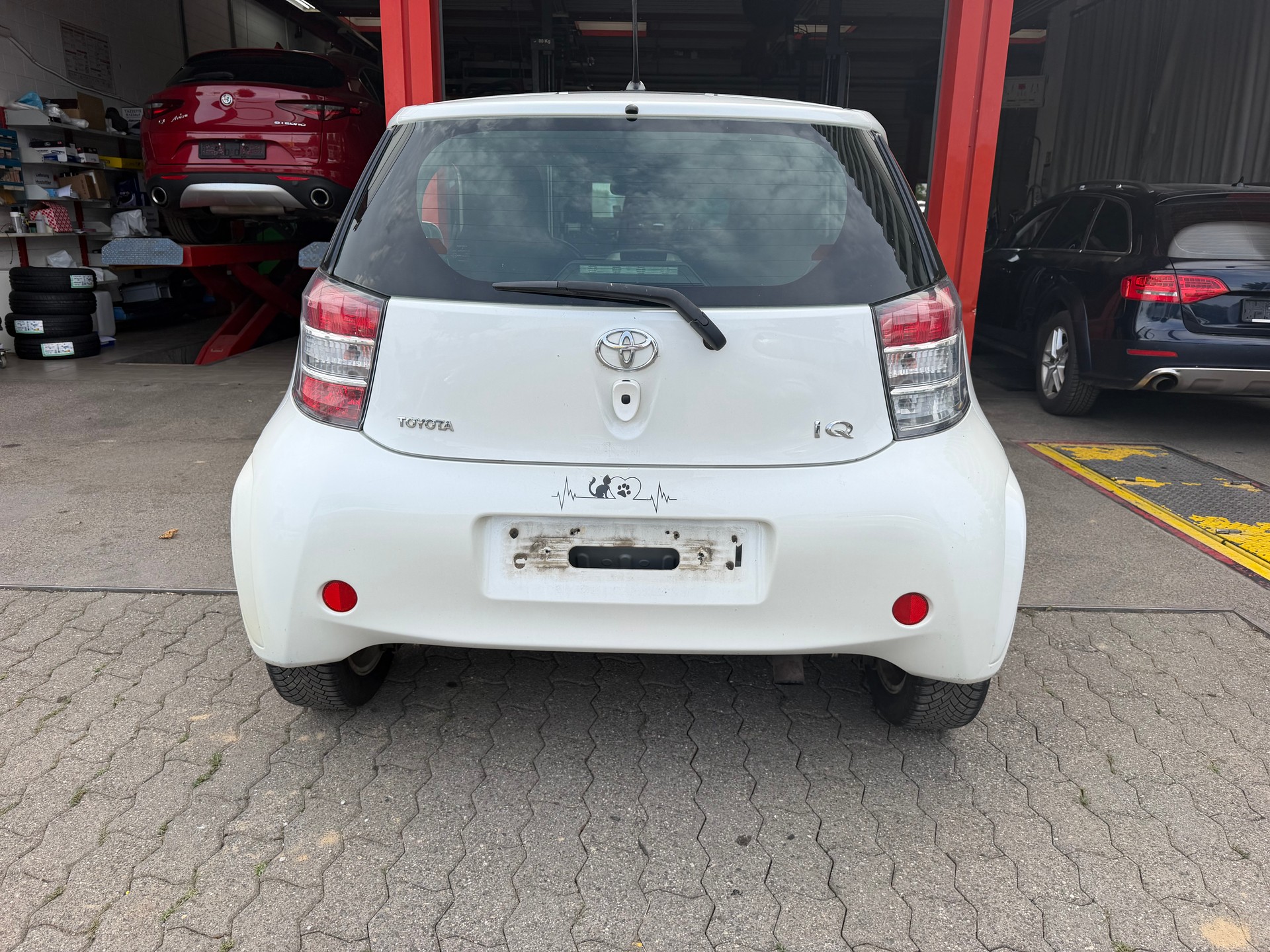 TOYOTA iQ3 1.33 Dual VVT-i-image-4