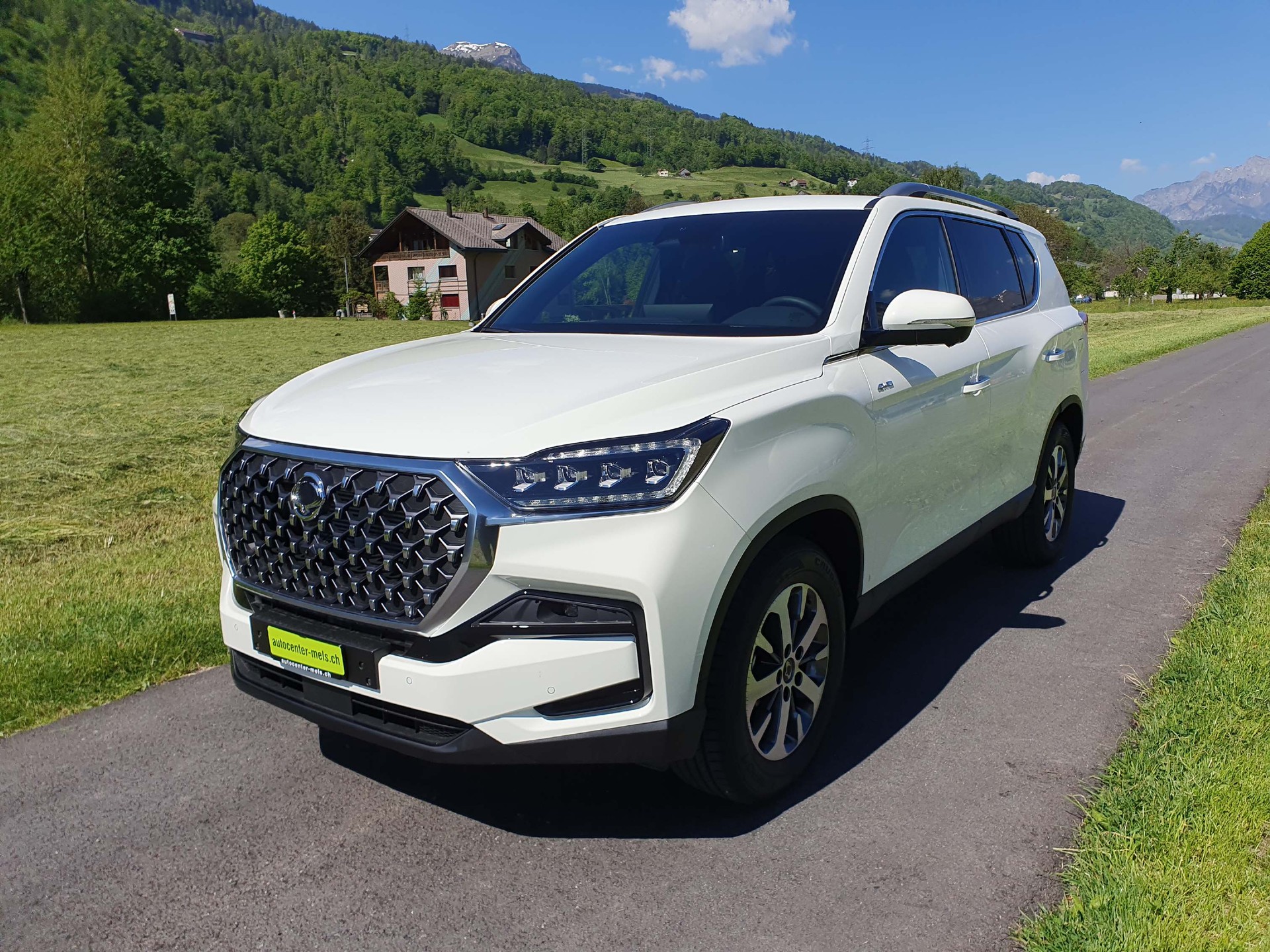 KGM-SsangYong Rexton RX 2.2 Executive 4x4 MJ26-image-2
