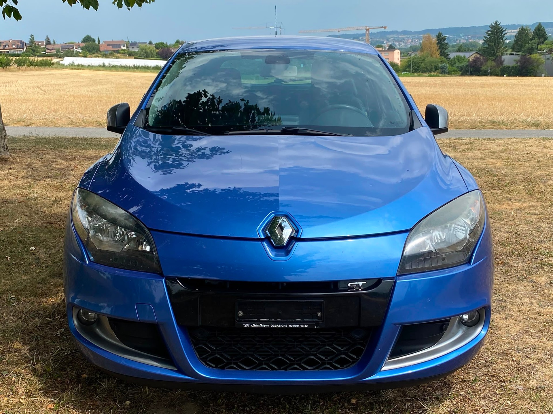 RENAULT Mégane 2.0 16V Turbo Privilège << écran cassé >>